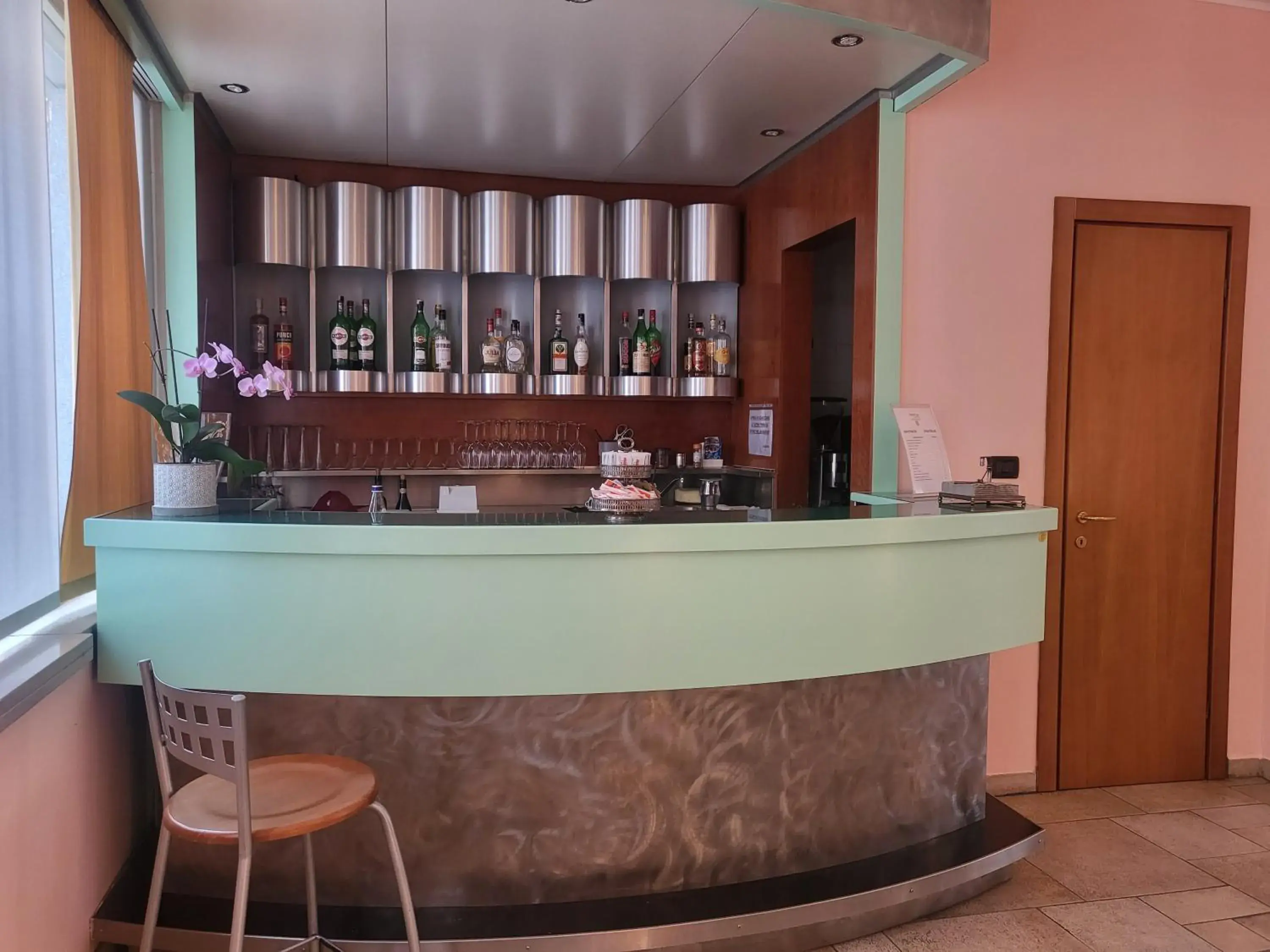 Lounge or bar in Hotel Lux Lounge or bar in Hotel Lux