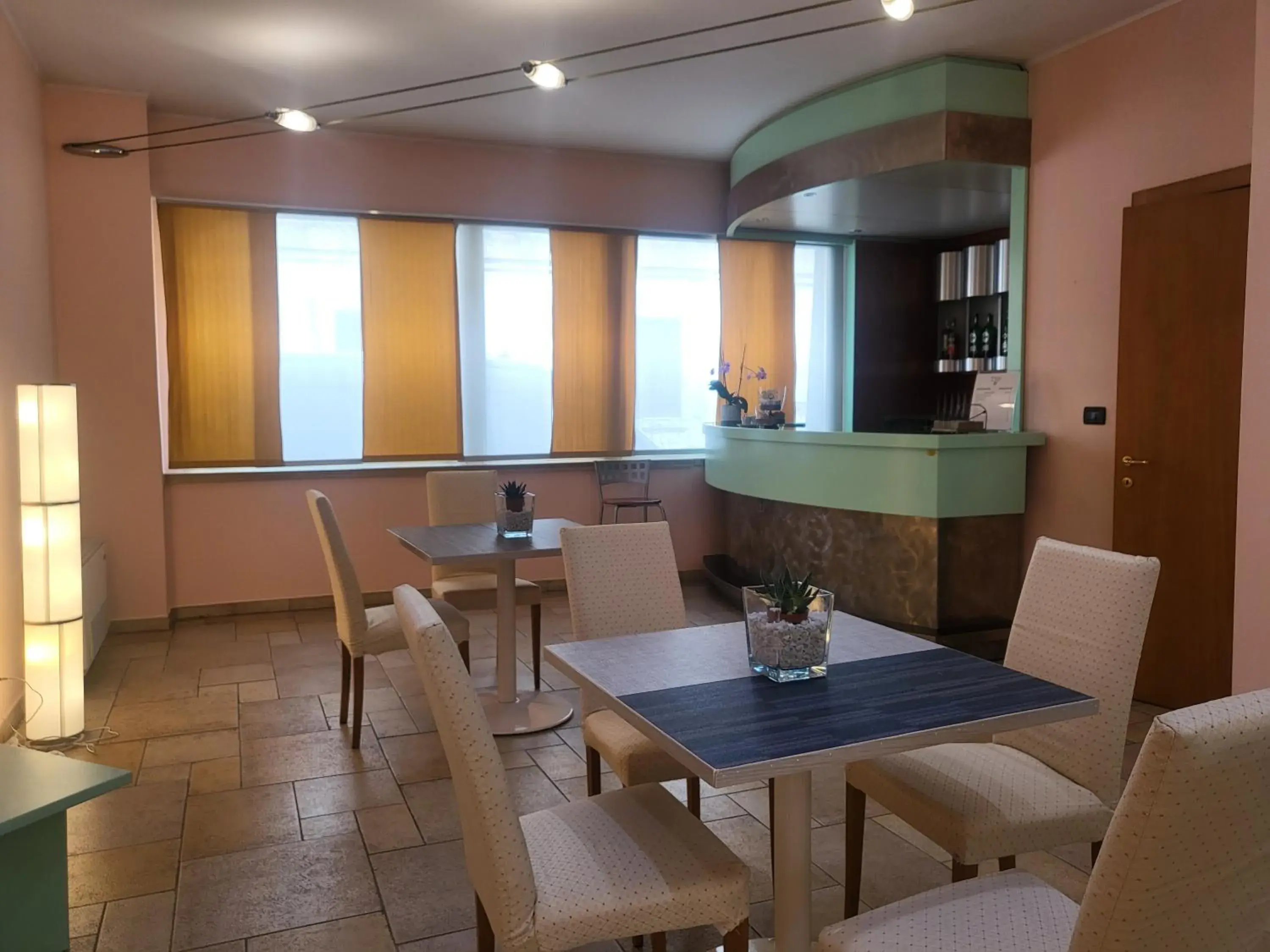 Lounge or bar in Hotel Lux Lounge or bar in Hotel Lux