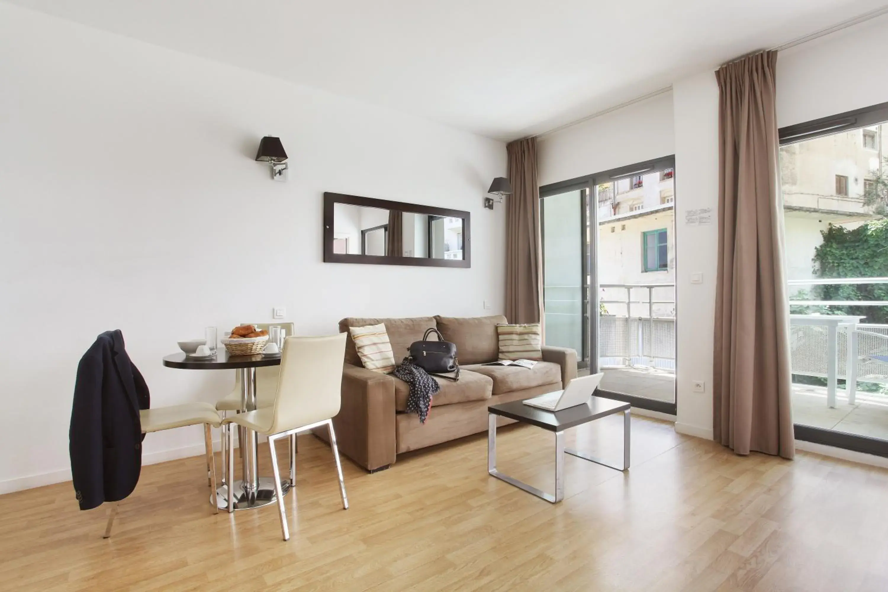 One-Bedroom Apartment with Balcony (4 Adults) in Appart'hôtel Odalys City - Monaco Les Hauts de la Principauté One-Bedroom Apartment with Balcony (4 Adults) in Appart'hôtel Odalys City - Monaco Les Hauts de la Principauté