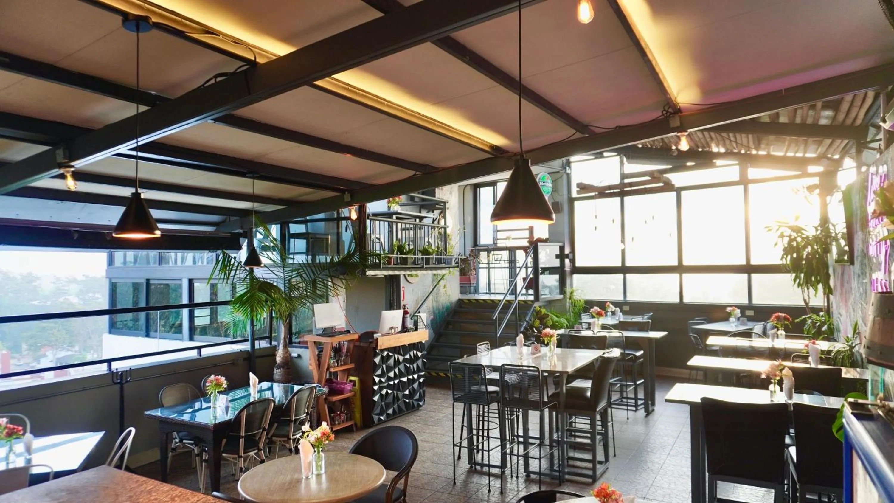 Restaurant/places to eat in Comfort Inn Cordoba