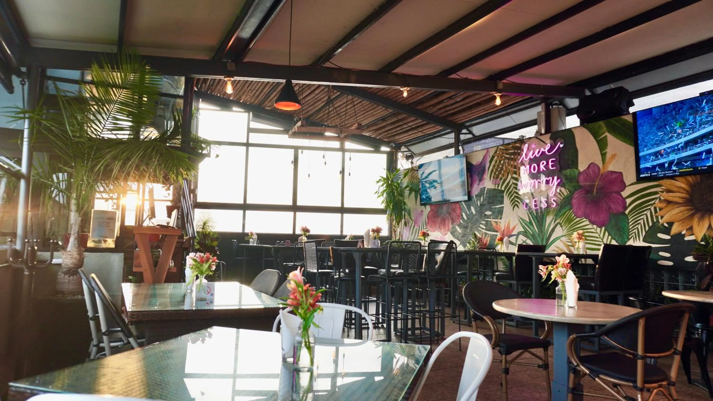 Restaurant/places to eat in Comfort Inn Cordoba