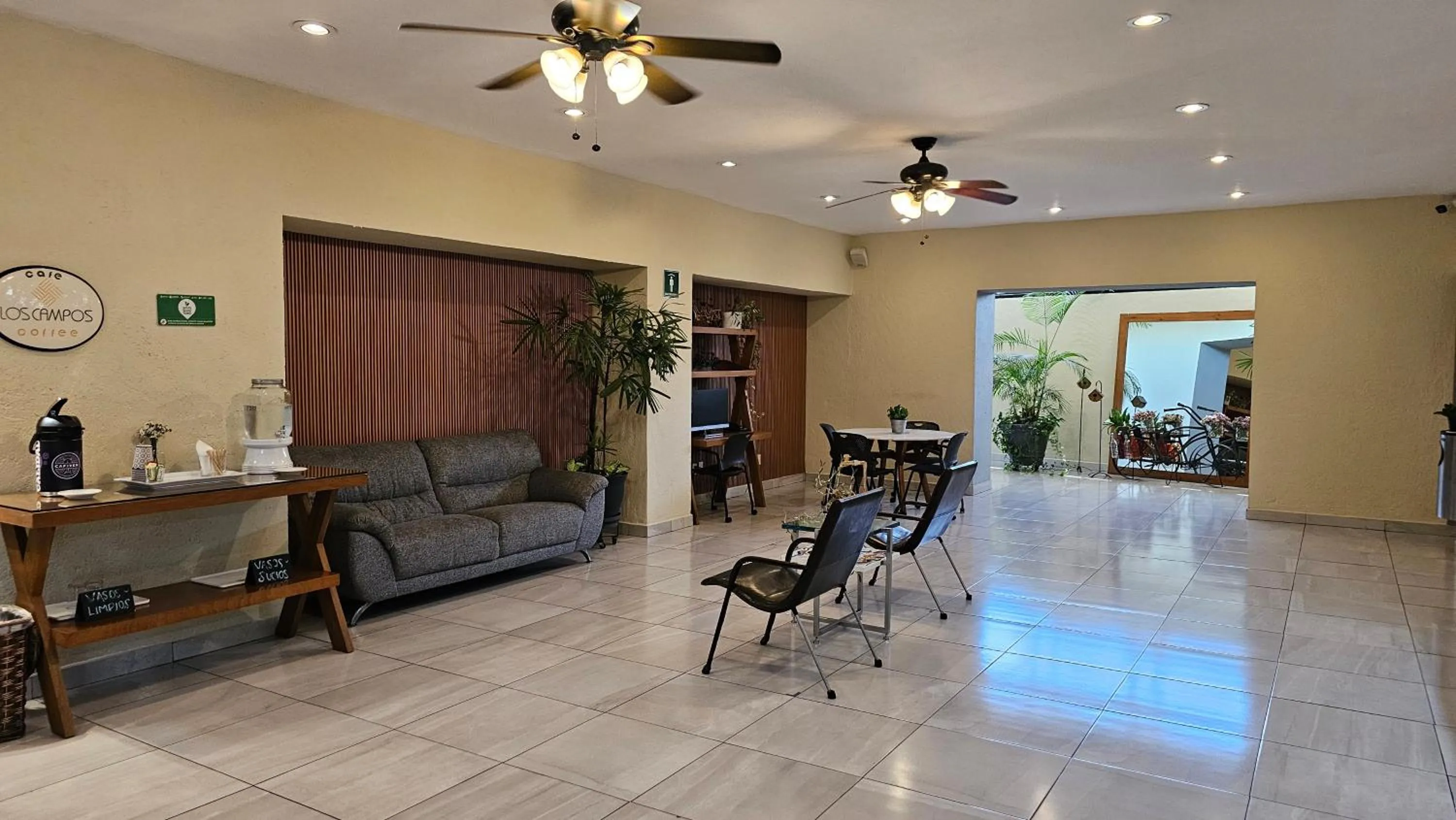 Lobby or reception in Comfort Inn Cordoba