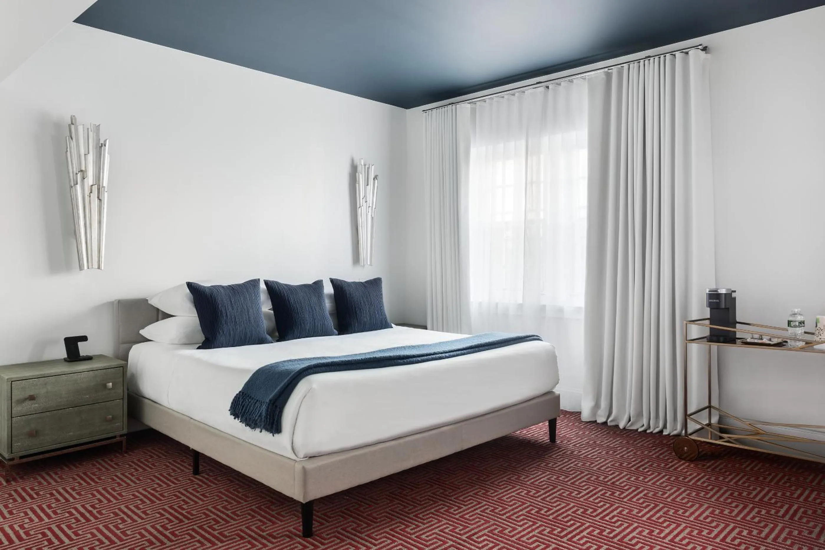 Bed in The Franklin on Rittenhouse, A Boutique Hotel