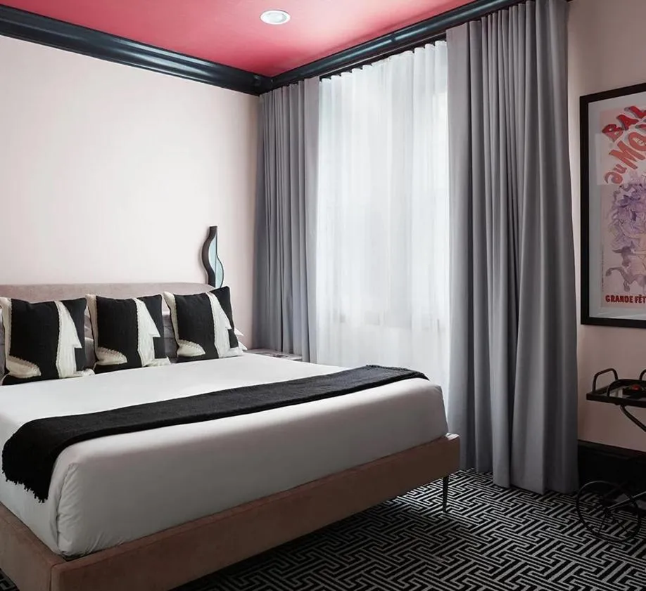 Bed in The Franklin on Rittenhouse, A Boutique Hotel