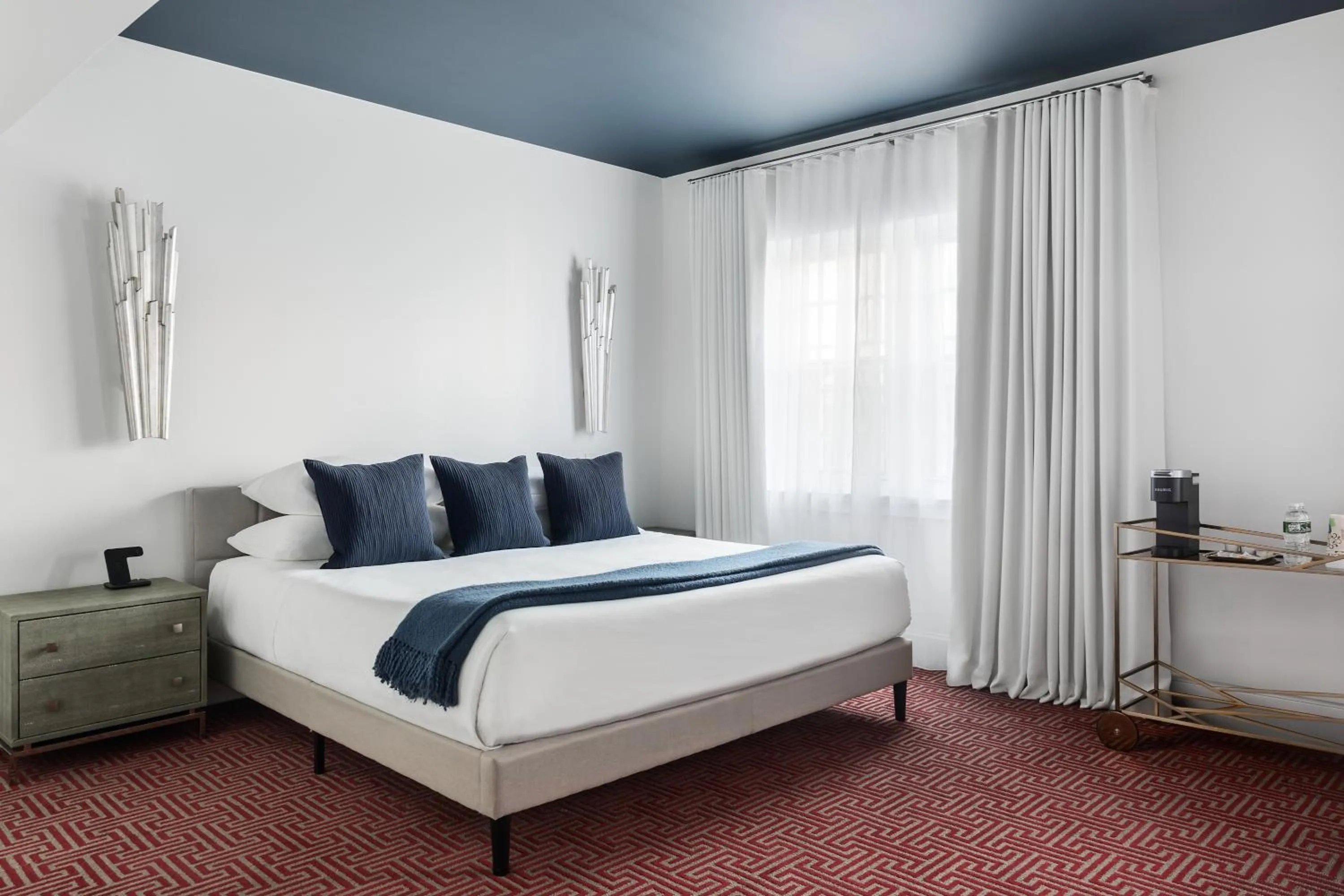 Bed in The Franklin on Rittenhouse, A Boutique Hotel