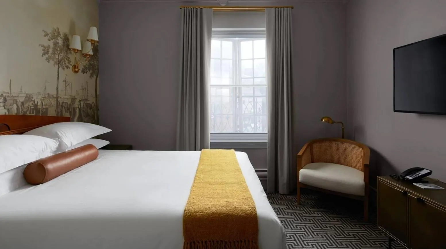 Bed in The Franklin on Rittenhouse, A Boutique Hotel