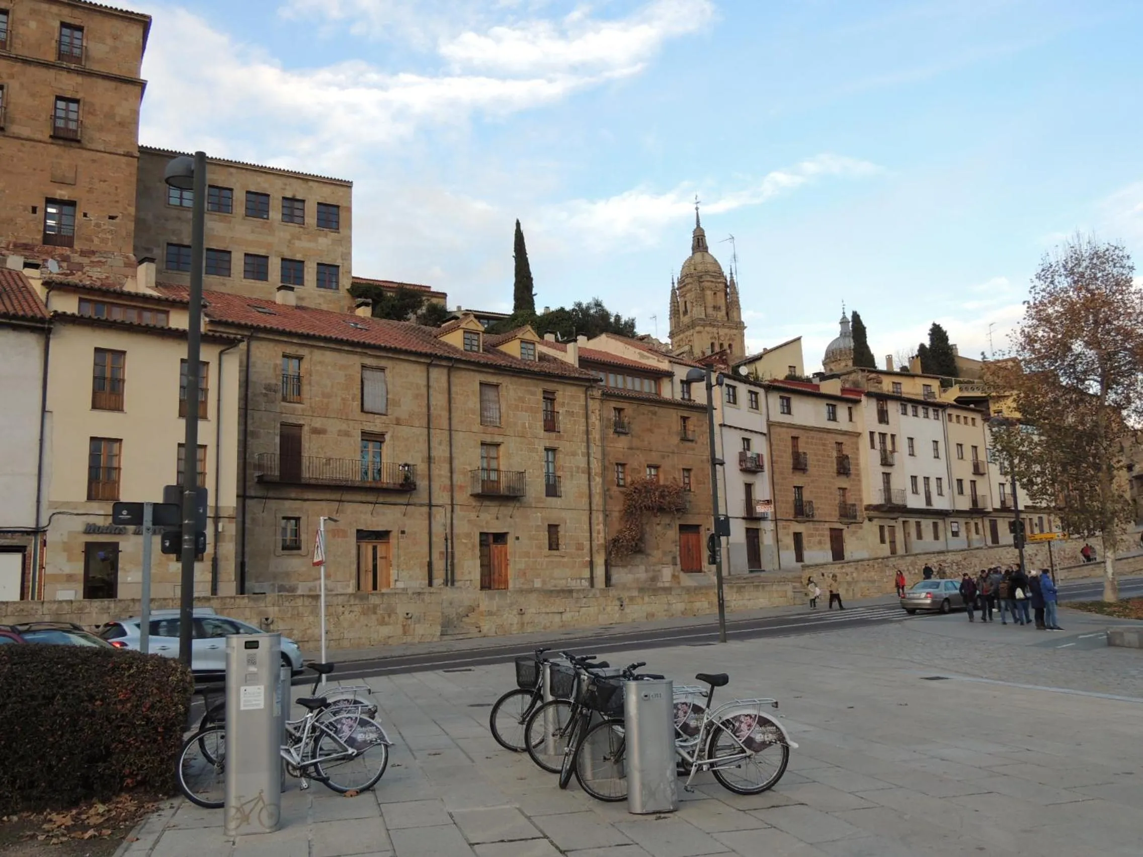 Property building in Apartamento Ribera Del Puente