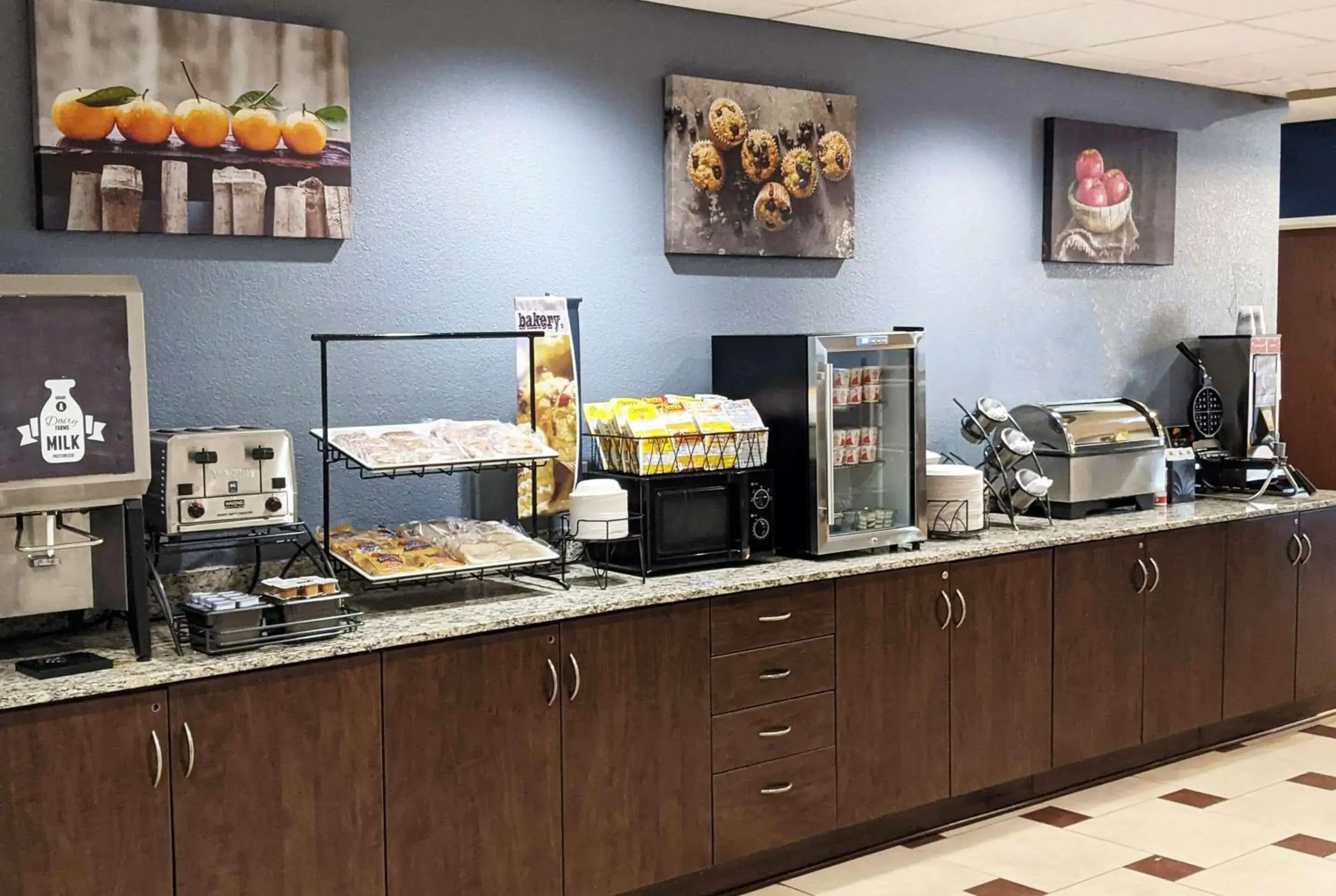 Restaurant/places to eat in Microtel Inn & Suites by Wyndham Michigan City Restaurant/places to eat in Microtel Inn & Suites by Wyndham Michigan City