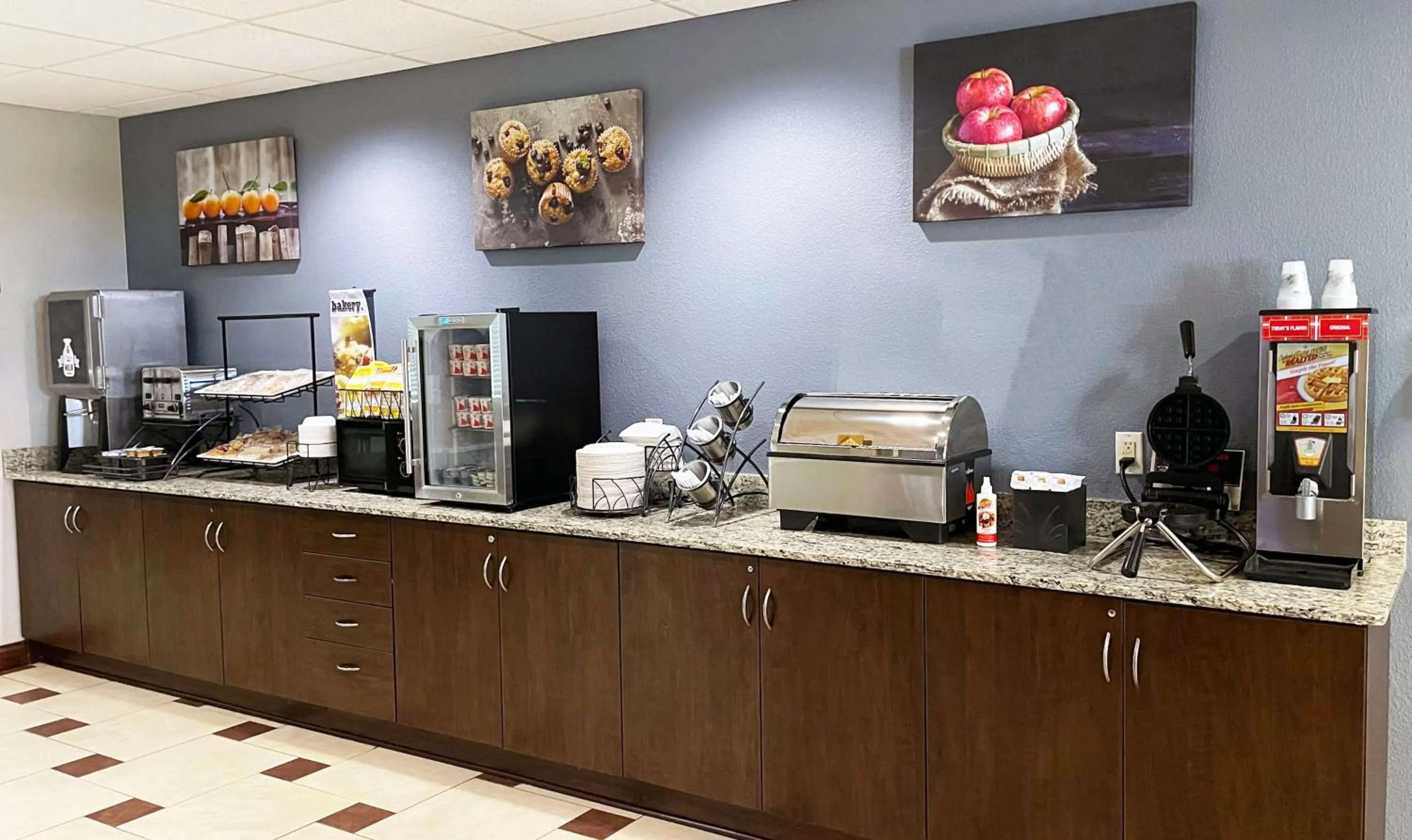 Breakfast in Microtel Inn & Suites by Wyndham Michigan City