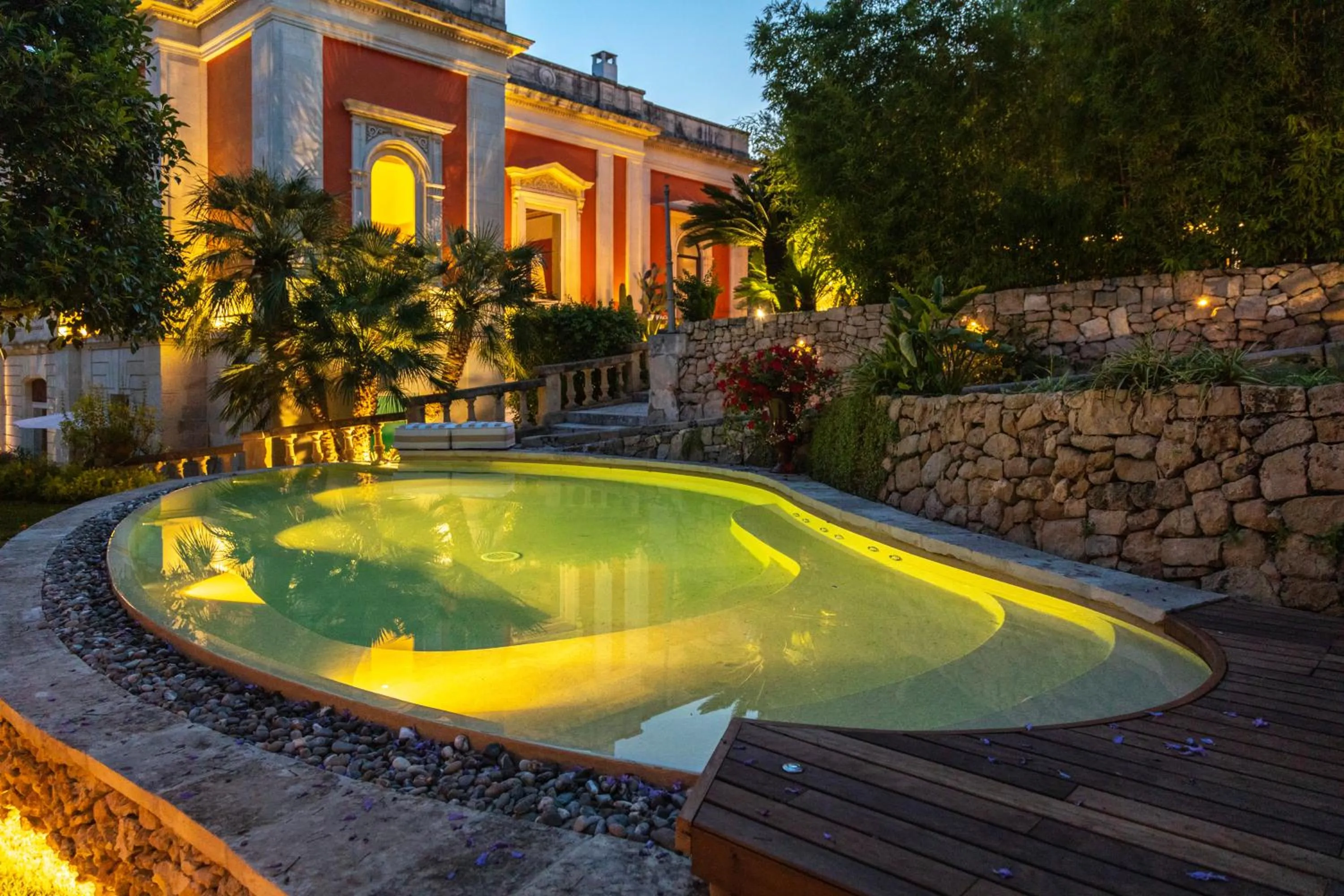 Swimming pool in Dimora Storica Muratore