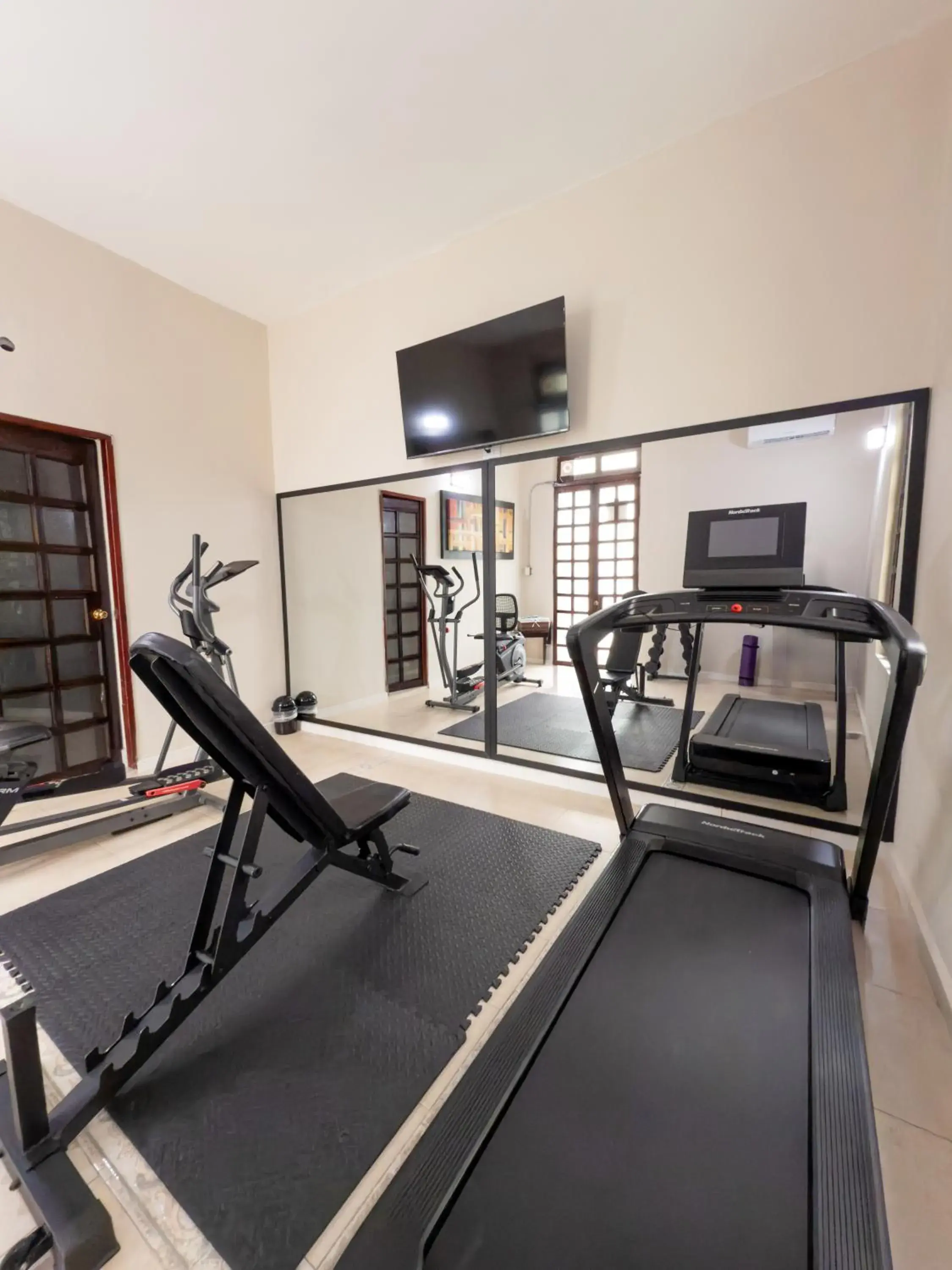 Fitness centre/facilities in Viva Merida Hotel Boutique Fitness centre/facilities in Viva Merida Hotel Boutique