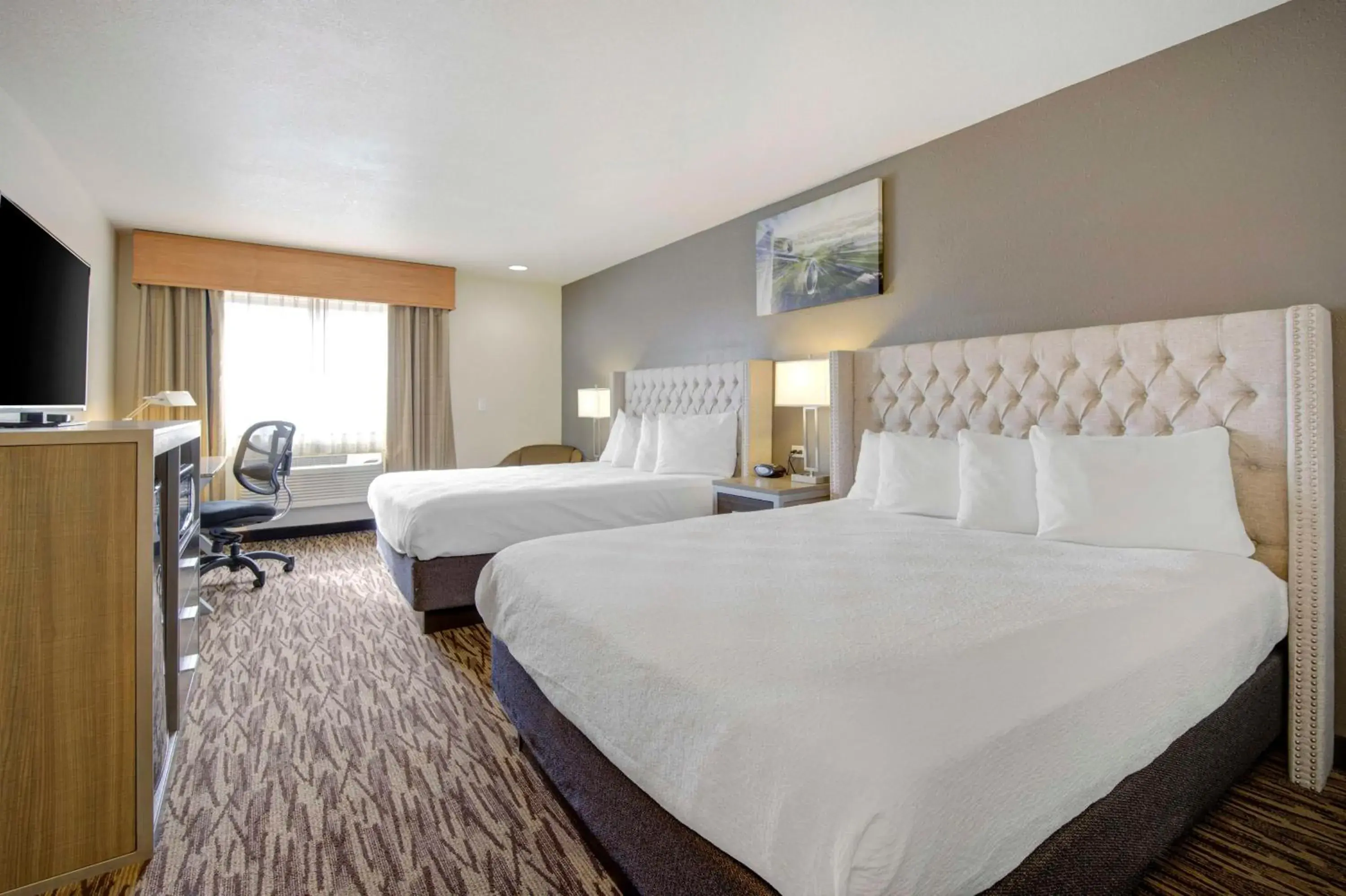 Bedroom, Bed in Best Western PLUS Peppertree Airport Inn Bedroom, Bed in Best Western PLUS Peppertree Airport Inn