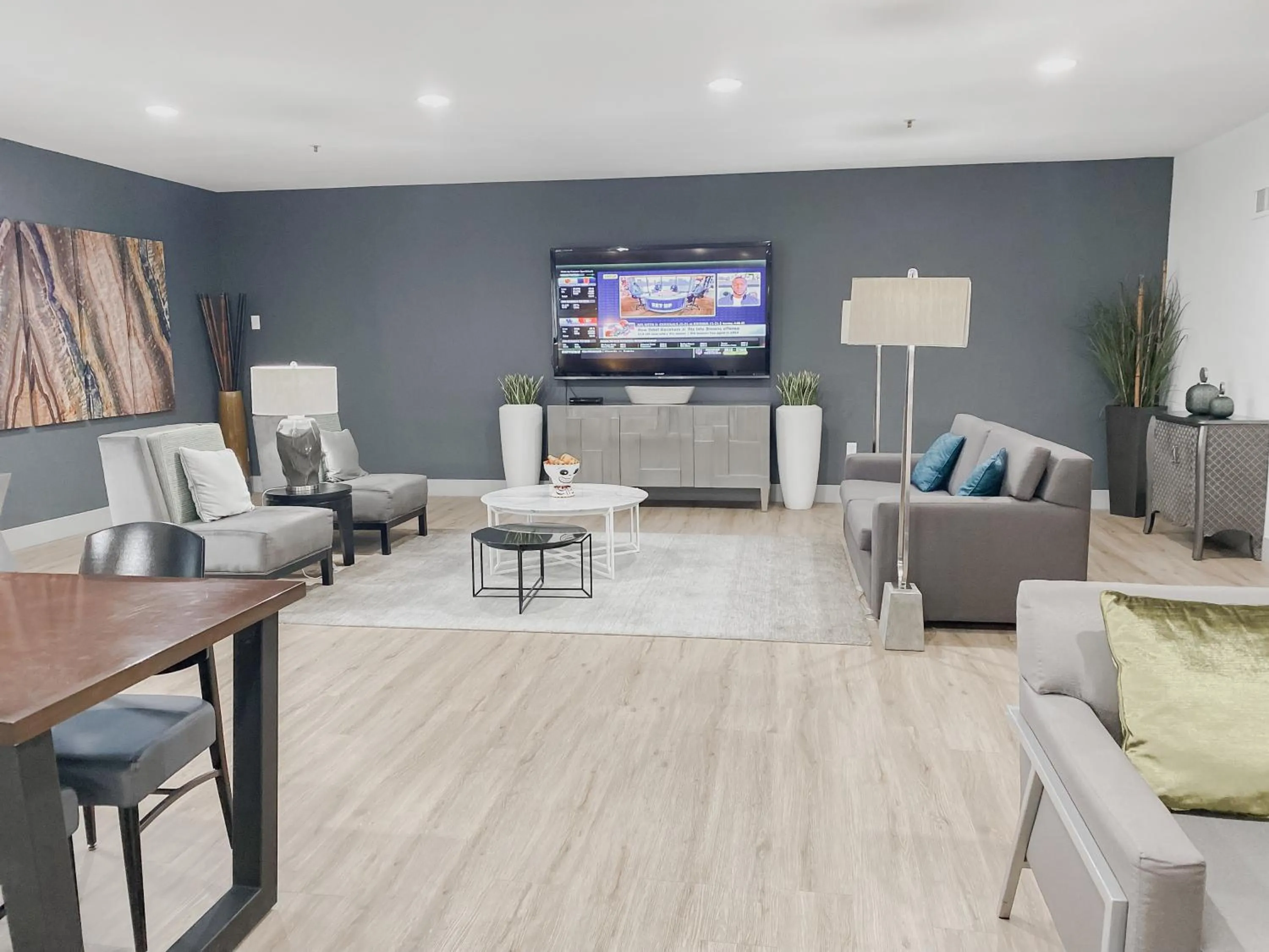 Lobby or reception in Best Western PLUS Peppertree Airport Inn