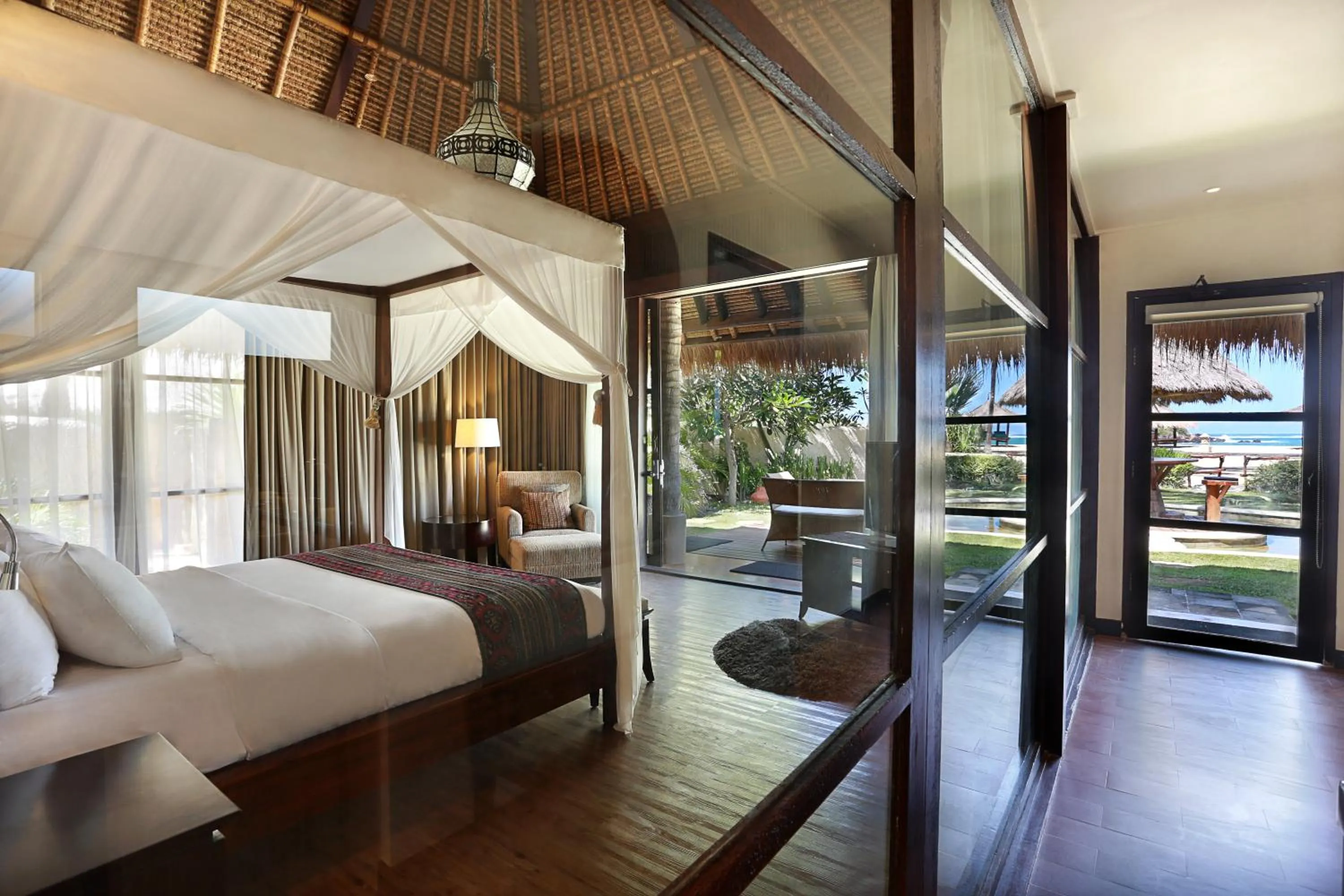 Bed in Novotel Lombok Resort & Villas
