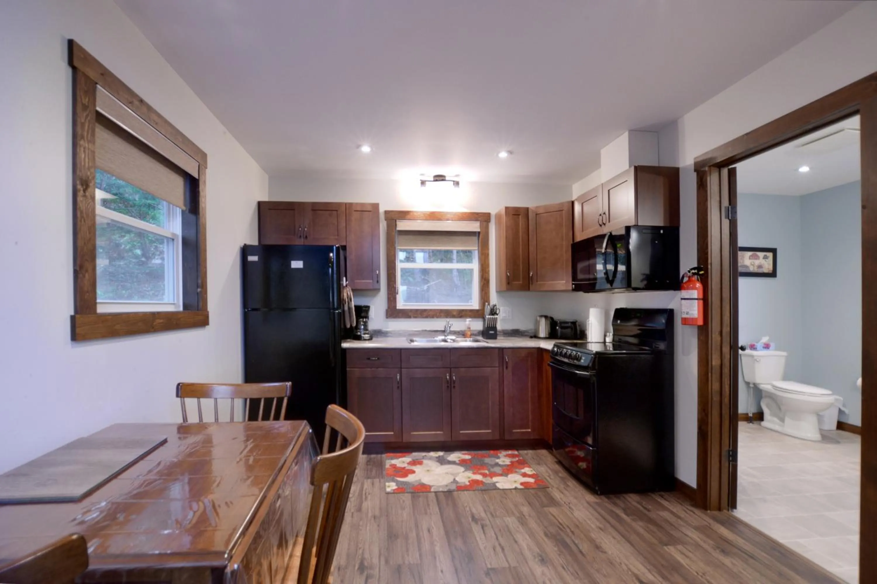 Kitchen or kitchenette in Bambury's Hillside Chalets