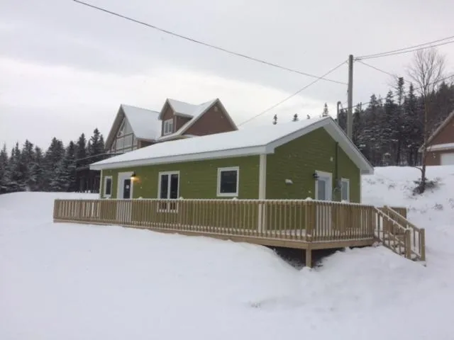 Bambury's Hillside Chalets