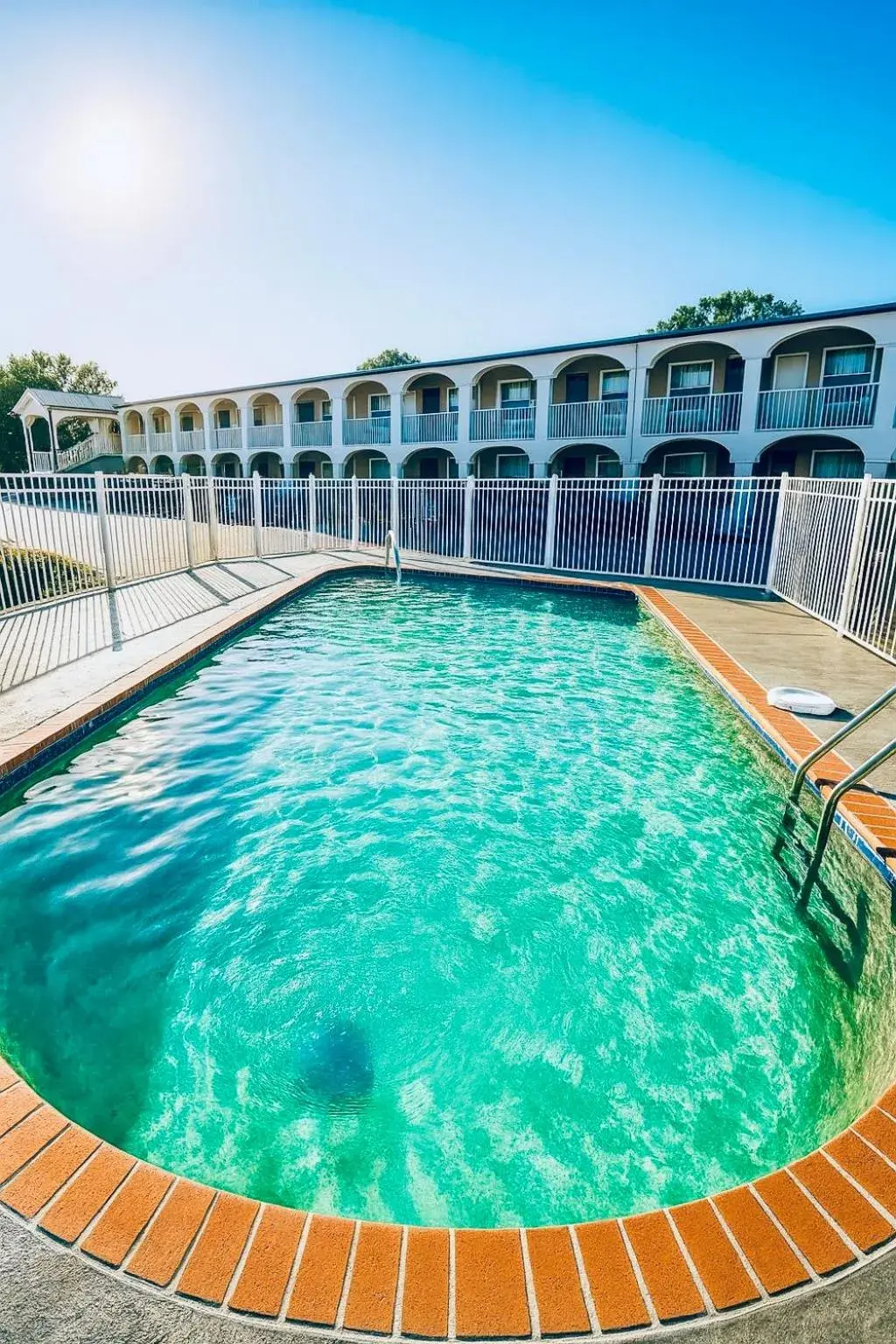 Pool view in Days Inn by Wyndham Bradenton I-75 Pool view in Days Inn by Wyndham Bradenton I-75