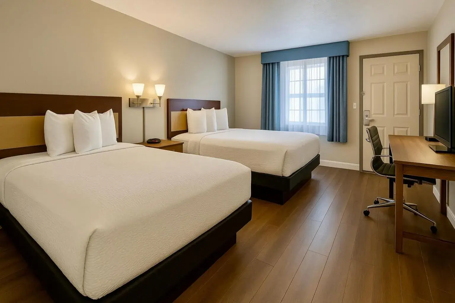 Guests, Bed in Days Inn by Wyndham Bradenton I-75 Guests, Bed in Days Inn by Wyndham Bradenton I-75