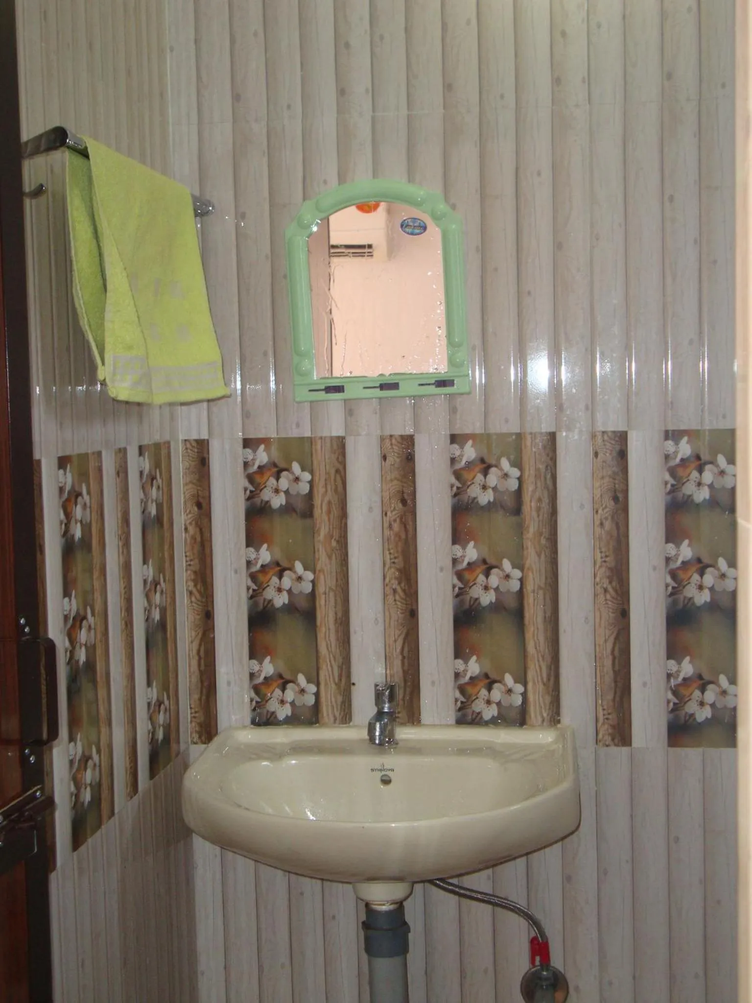 Leon Hide Out Guest House