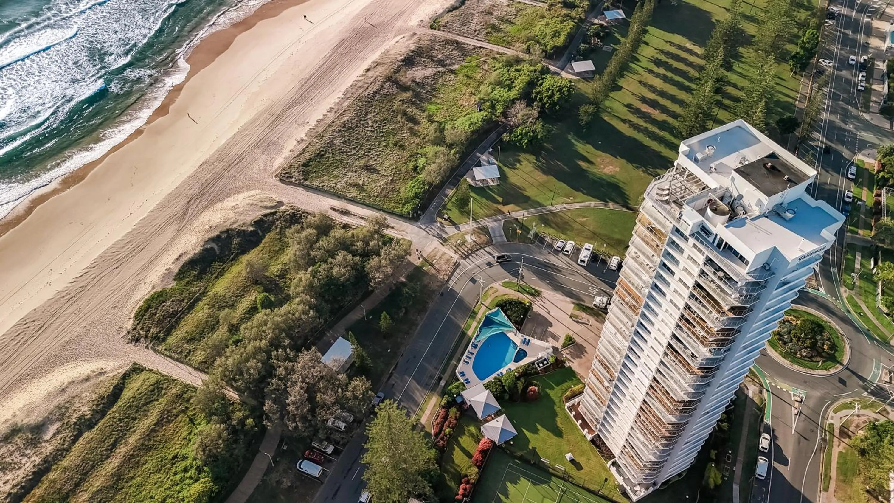 Property building in Talisman Beachside Broadbeach