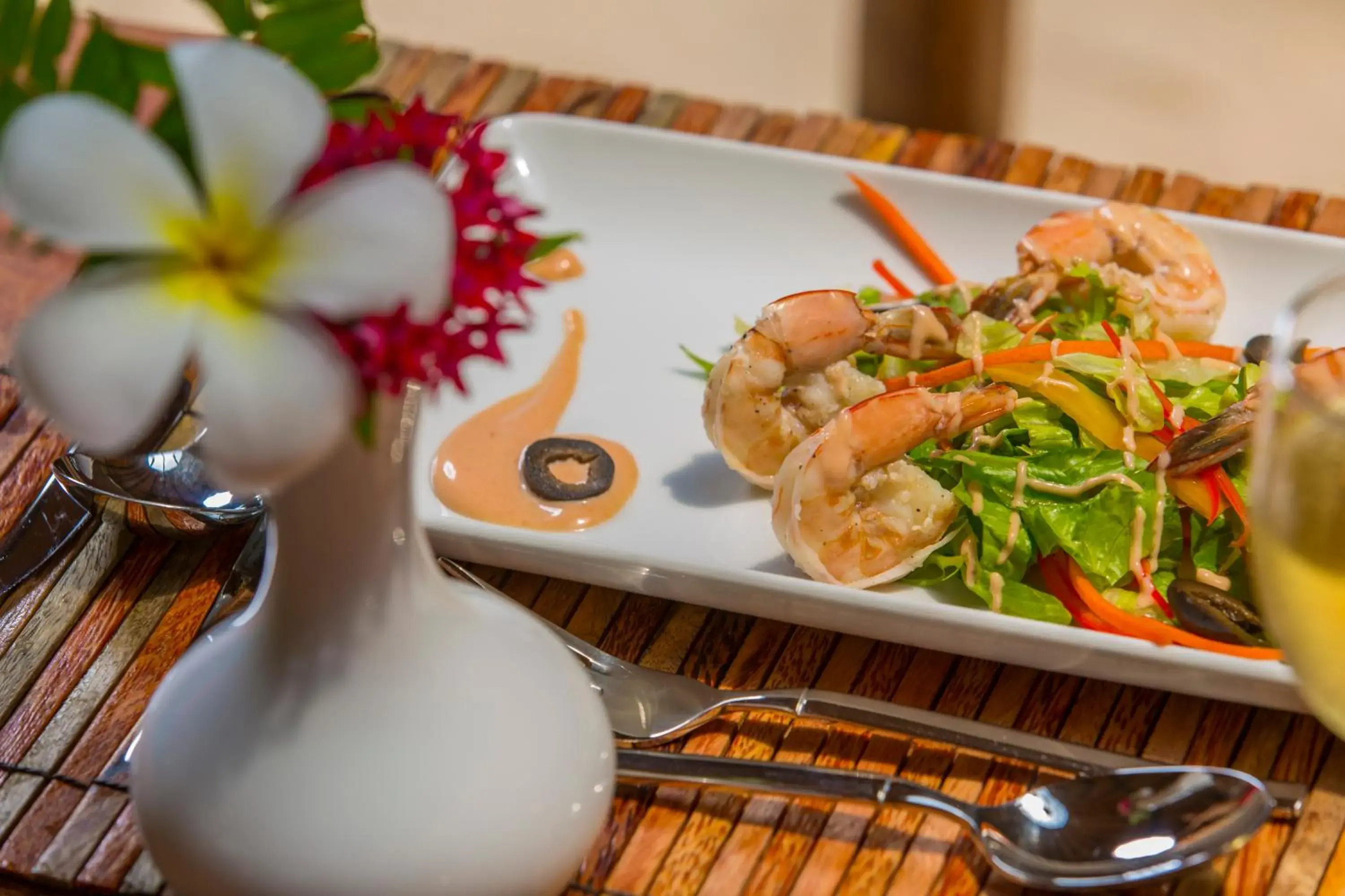 Restaurant/places to eat in Paguro Beach Inn Restaurant/places to eat in Paguro Beach Inn