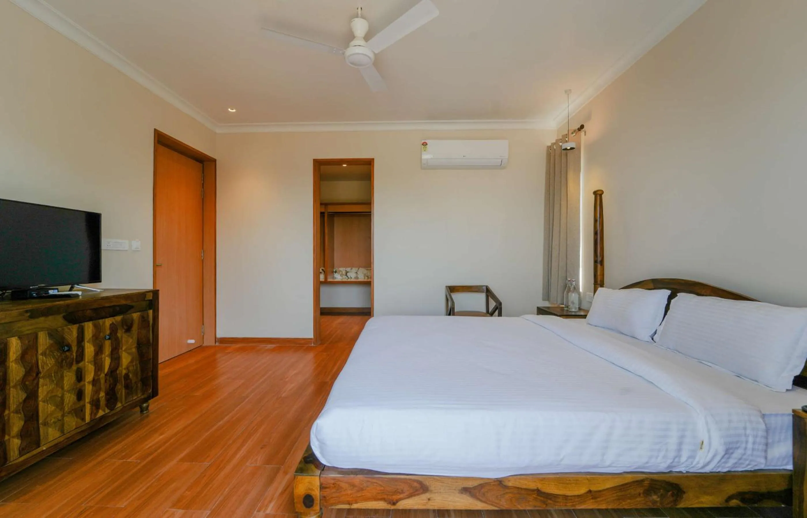 Bedroom, Bed in R41-A Boutique Hotel In Jaipur Vaishali Nagar