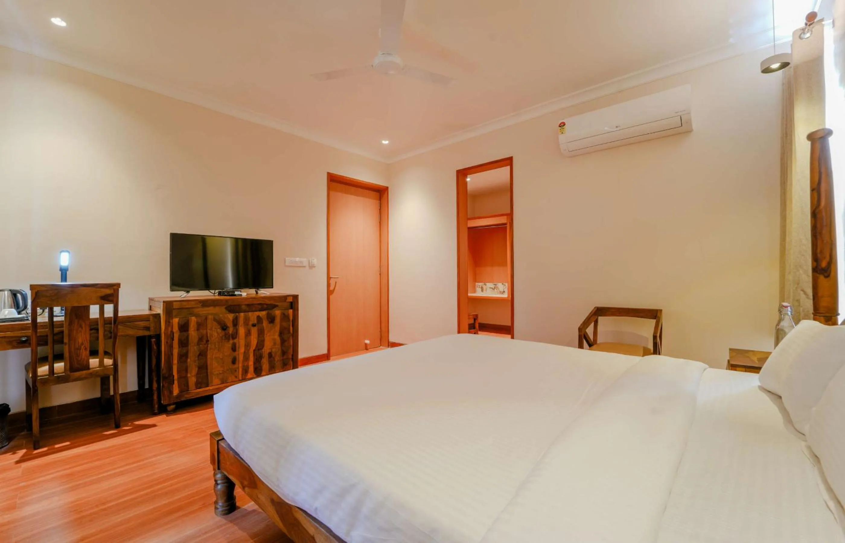 Bed in R41-A Boutique Hotel In Jaipur Vaishali Nagar