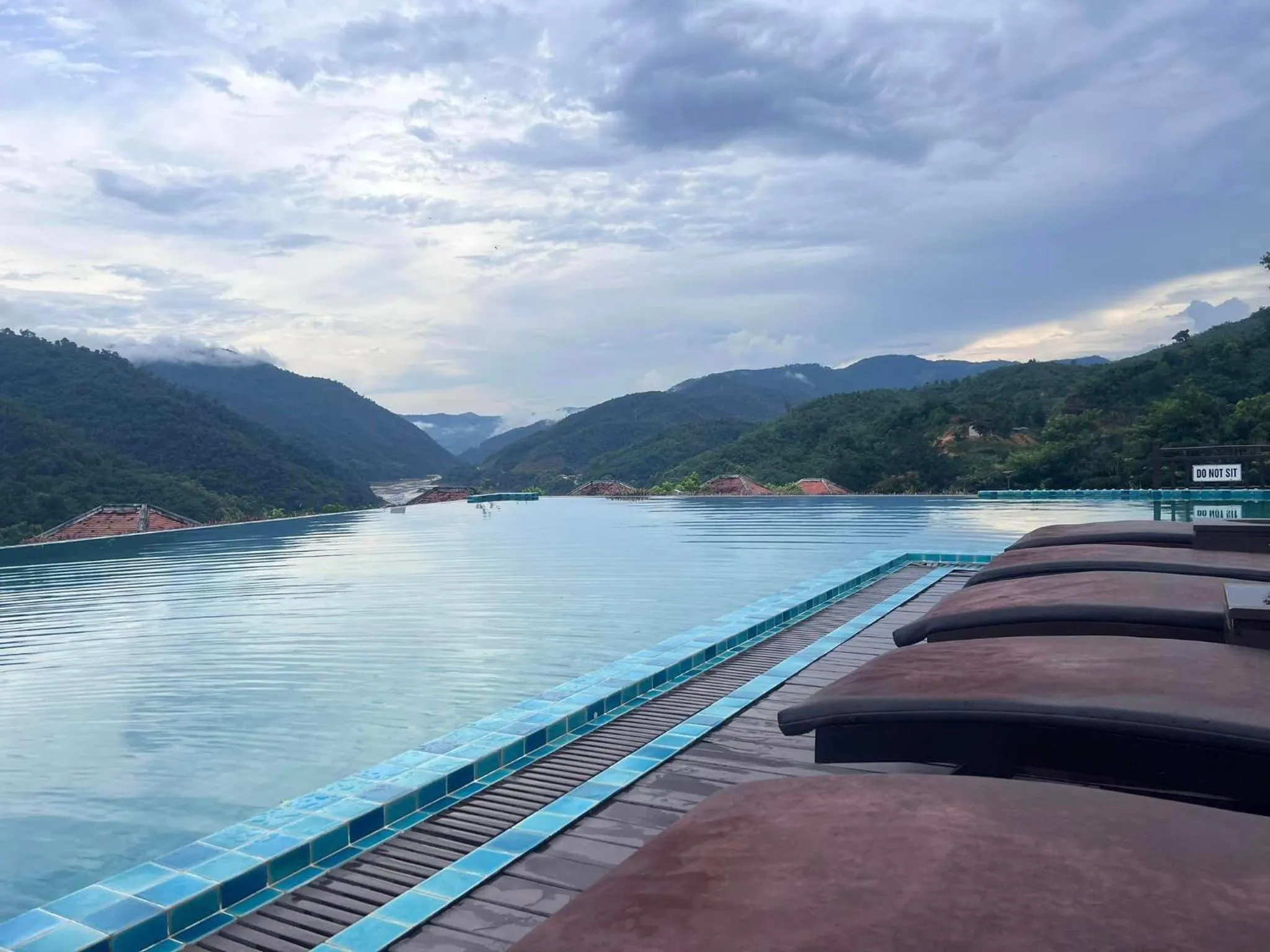 Swimming pool in Le Grand Pakbeng