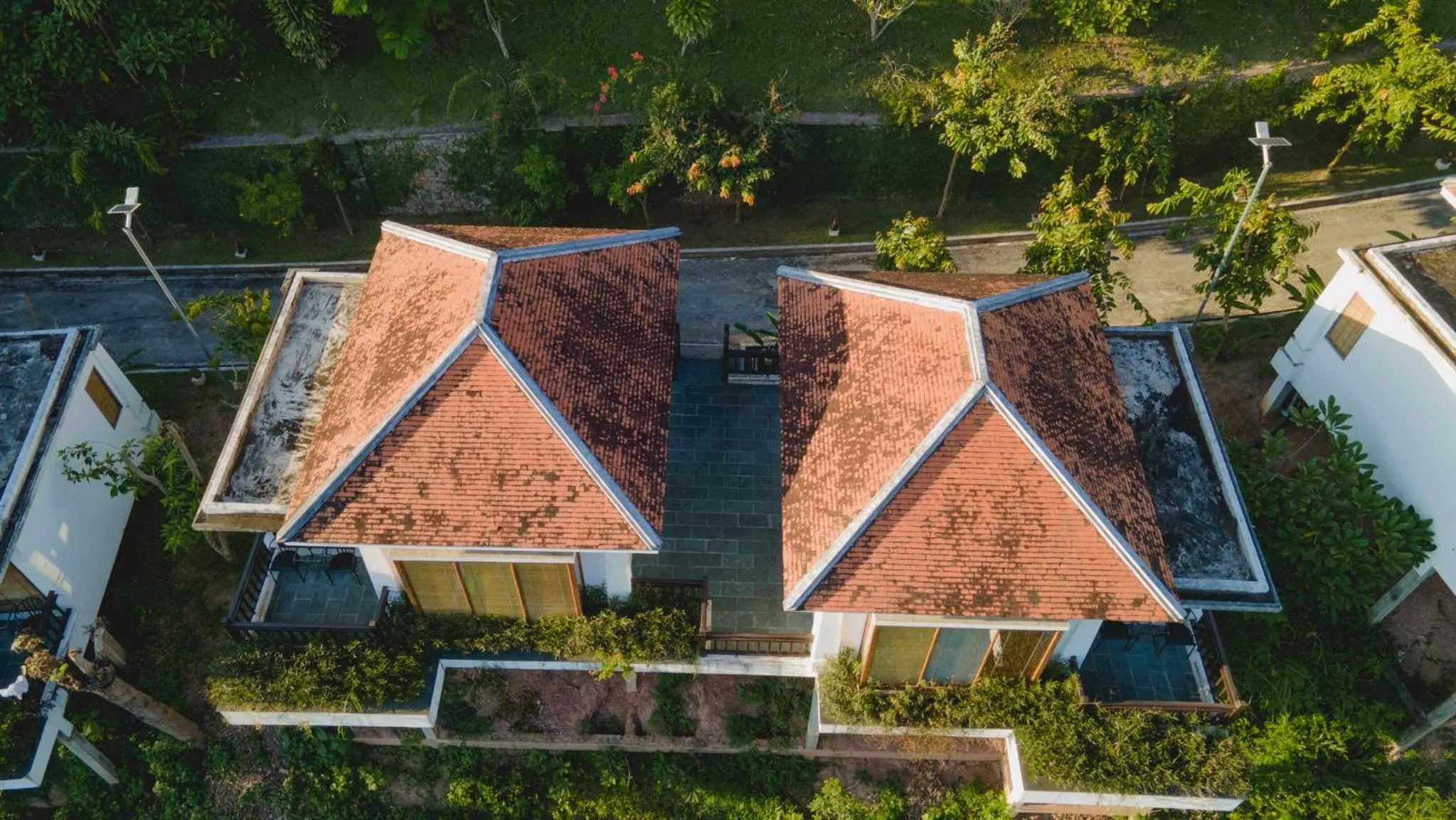 Property building in Le Grand Pakbeng