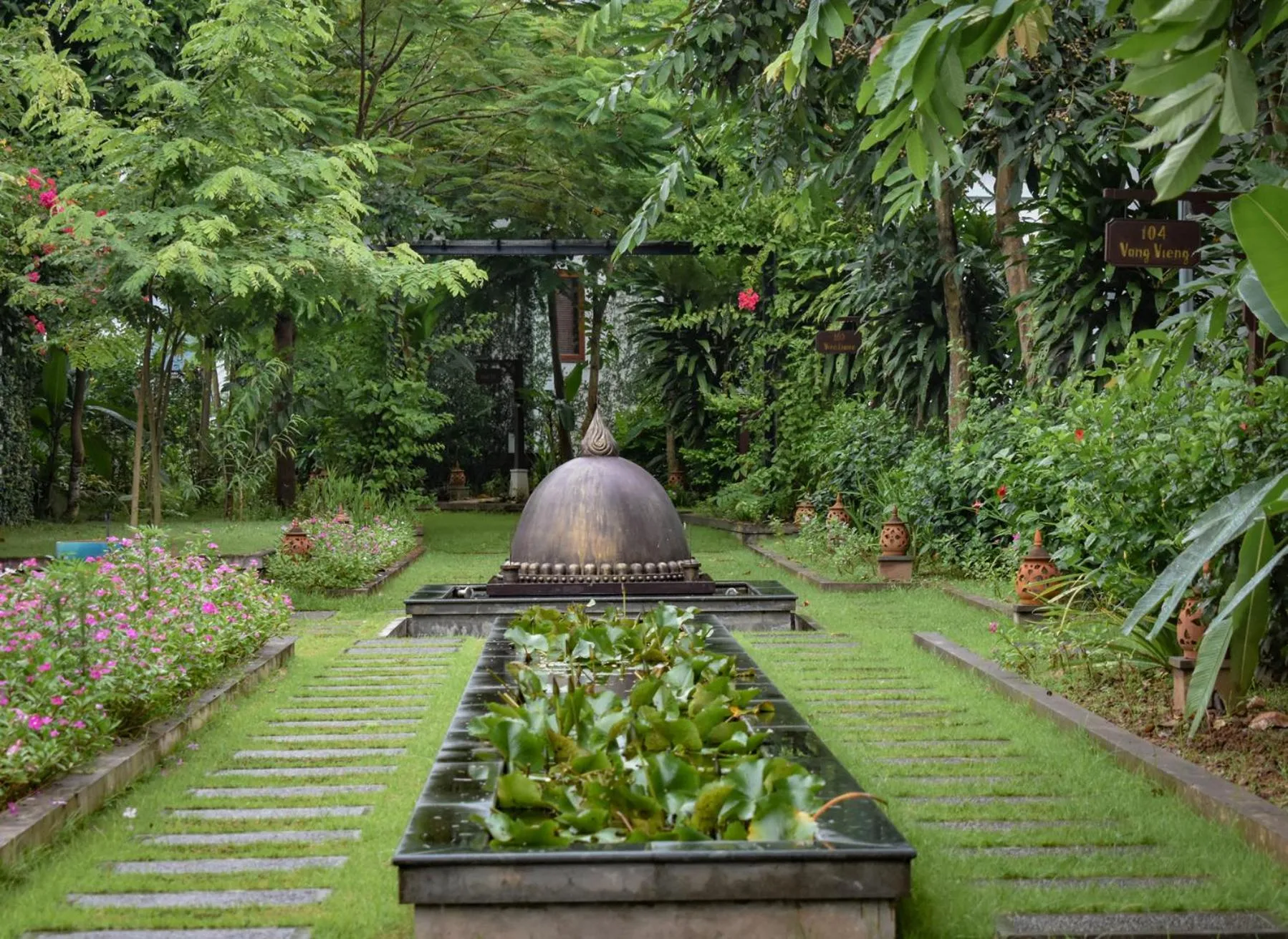 Garden in Le Grand Pakbeng