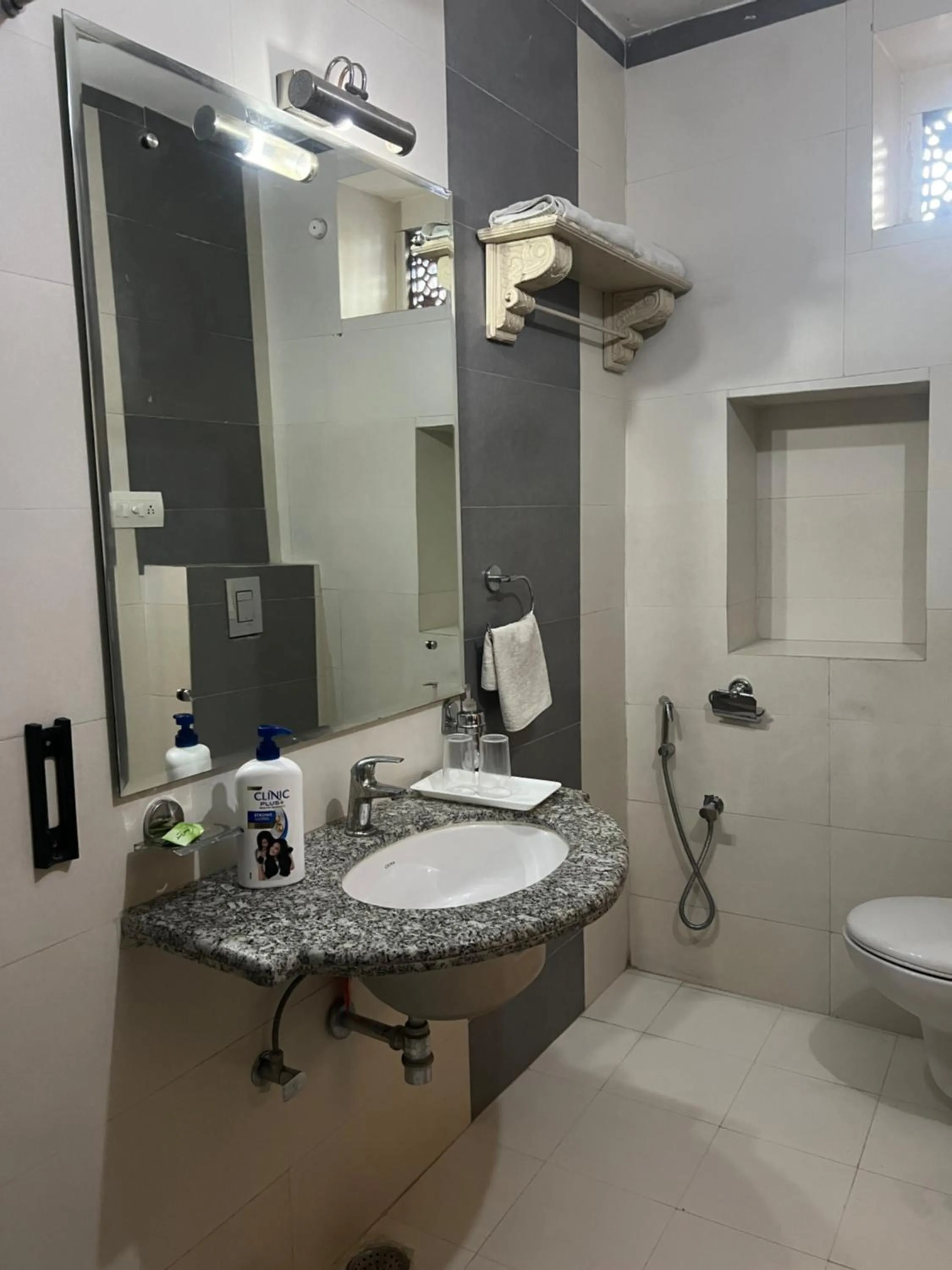 Toilet in Raj Mandir Boutique Home Stay