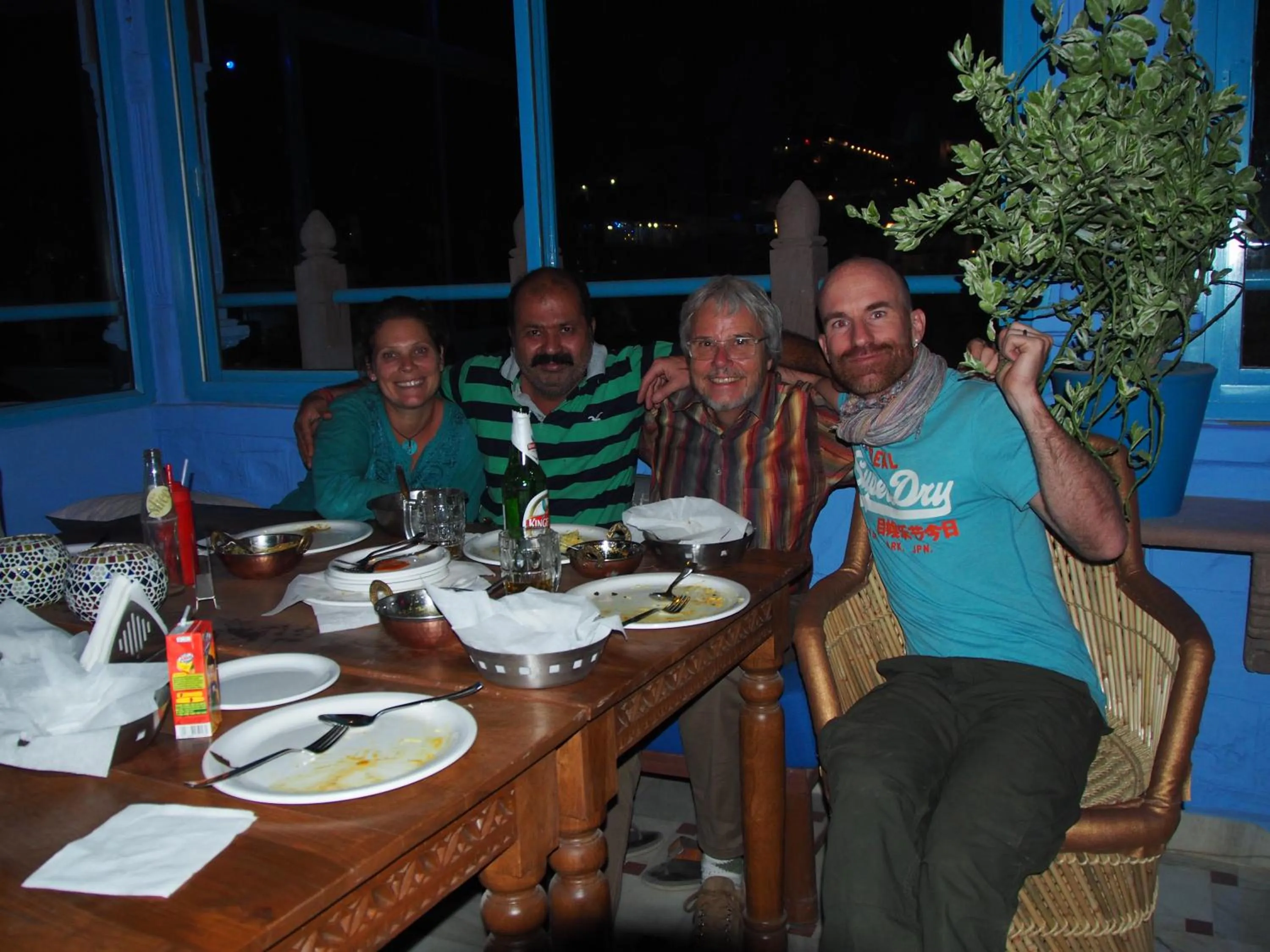 Restaurant/places to eat in Raj Mandir Boutique Home Stay