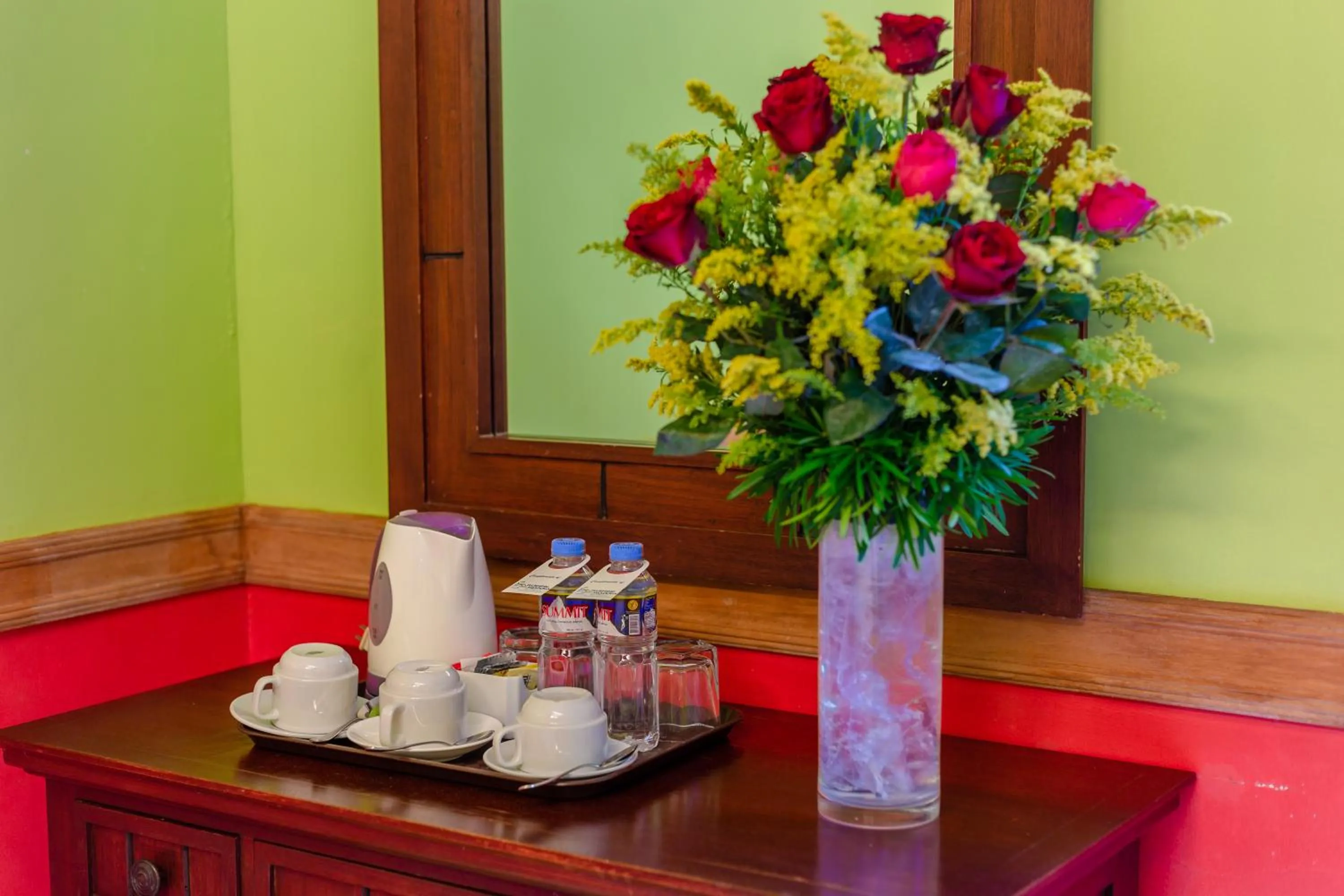 Standard Twin Room in Flushing Meadows Resorts & Playground