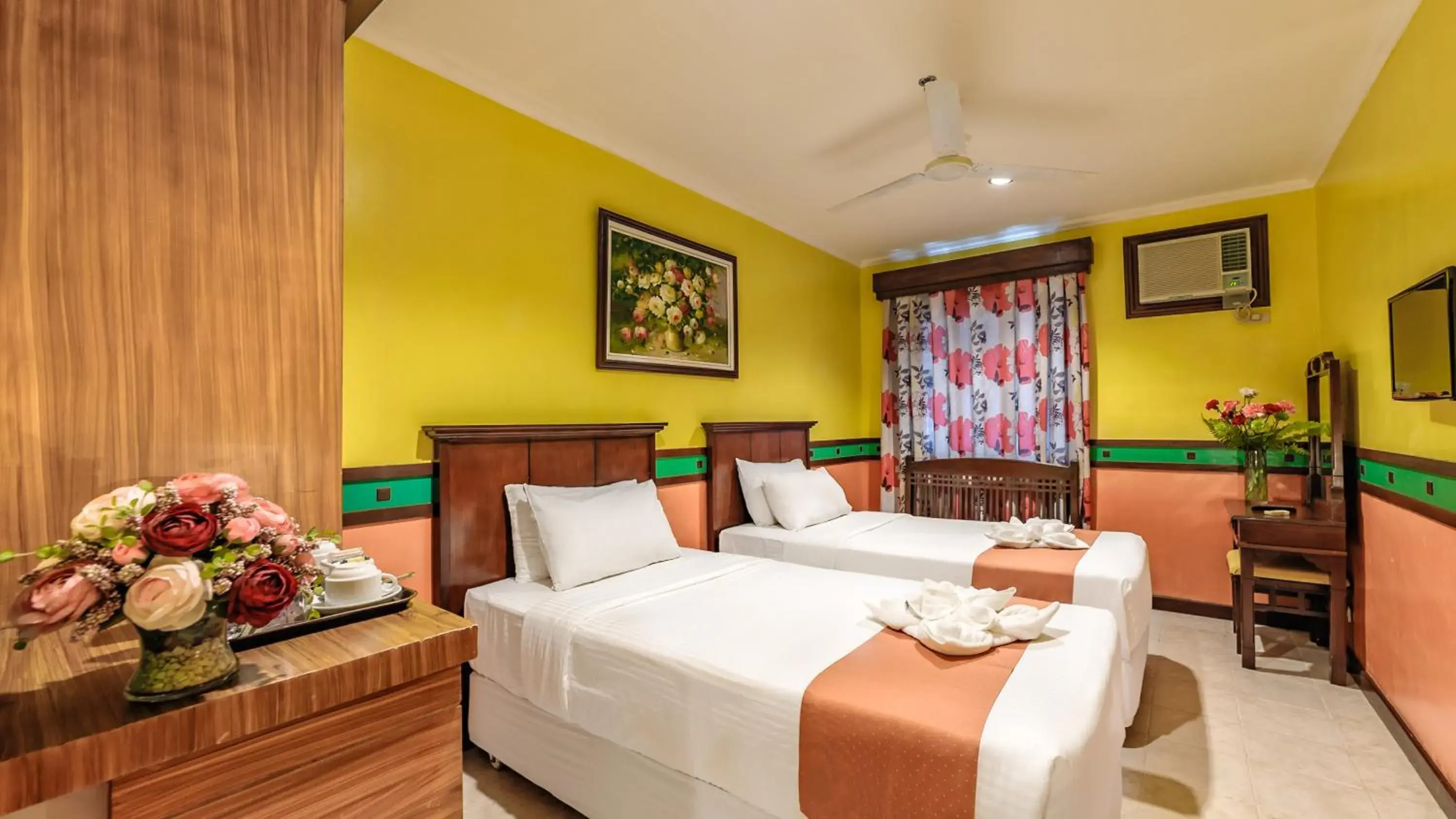 Standard Twin Room in Flushing Meadows Resorts & Playground Standard Twin Room in Flushing Meadows Resorts & Playground