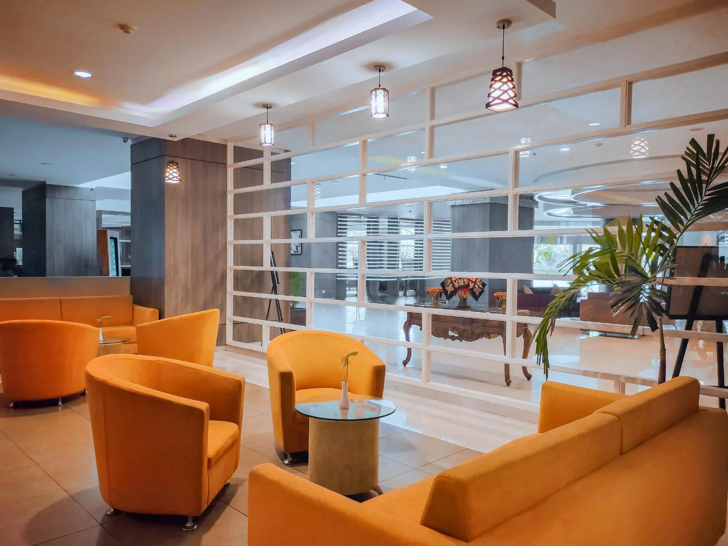 Restaurant/places to eat in Truntum Padang