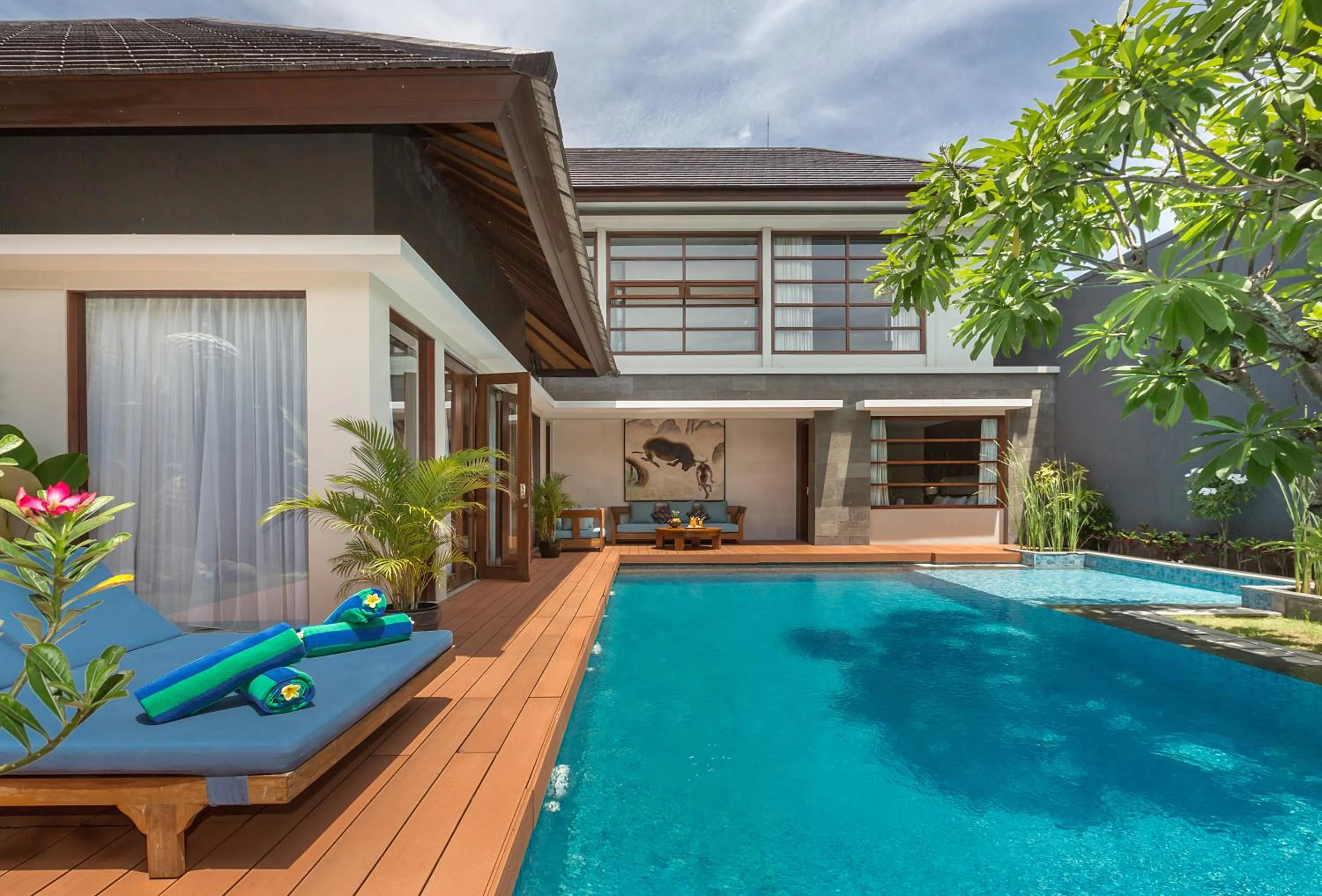Swimming pool in Entrada Seminyak Villa By Nagisa Bali