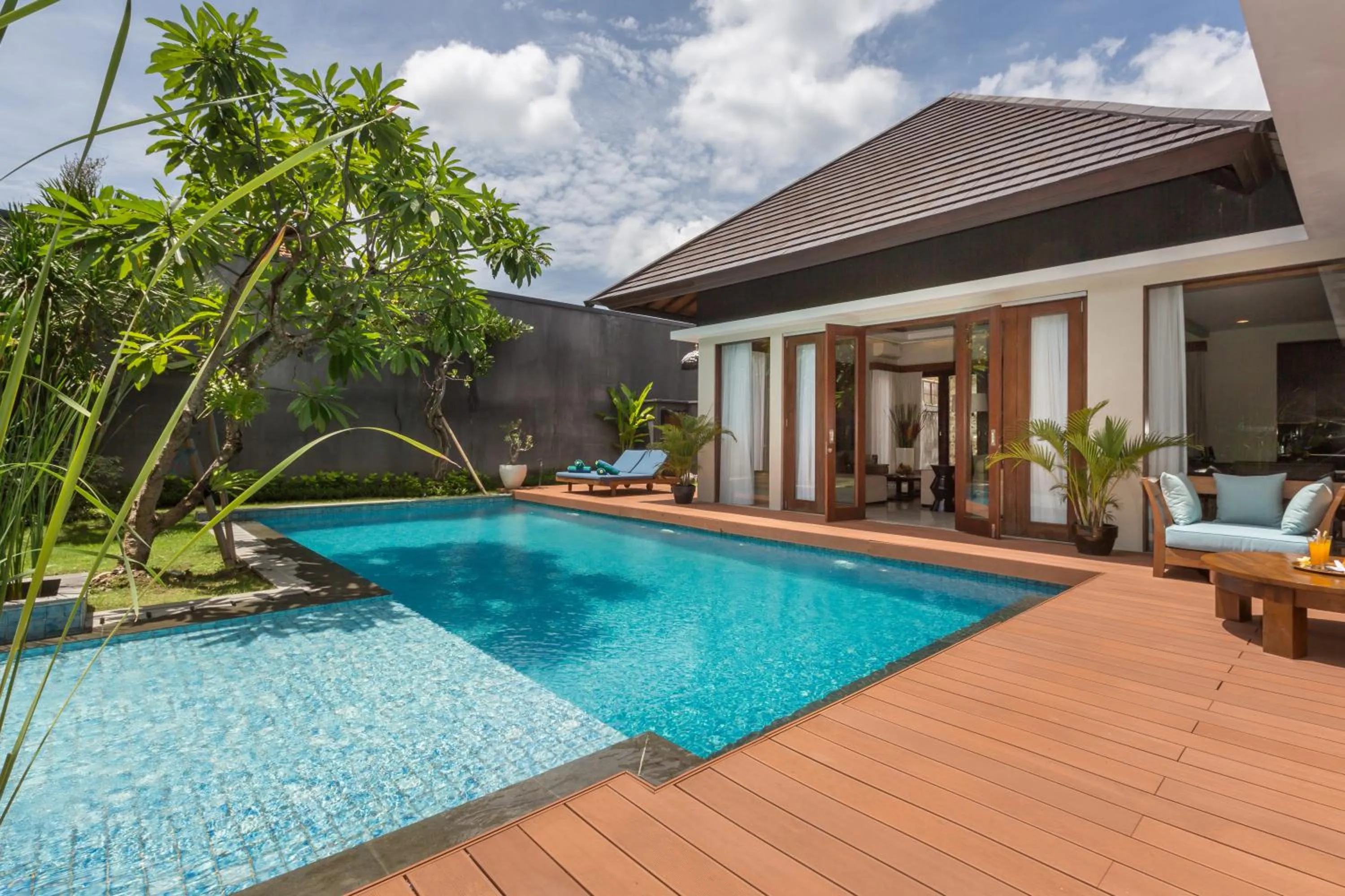 Swimming pool in Entrada Seminyak Villa By Nagisa Bali