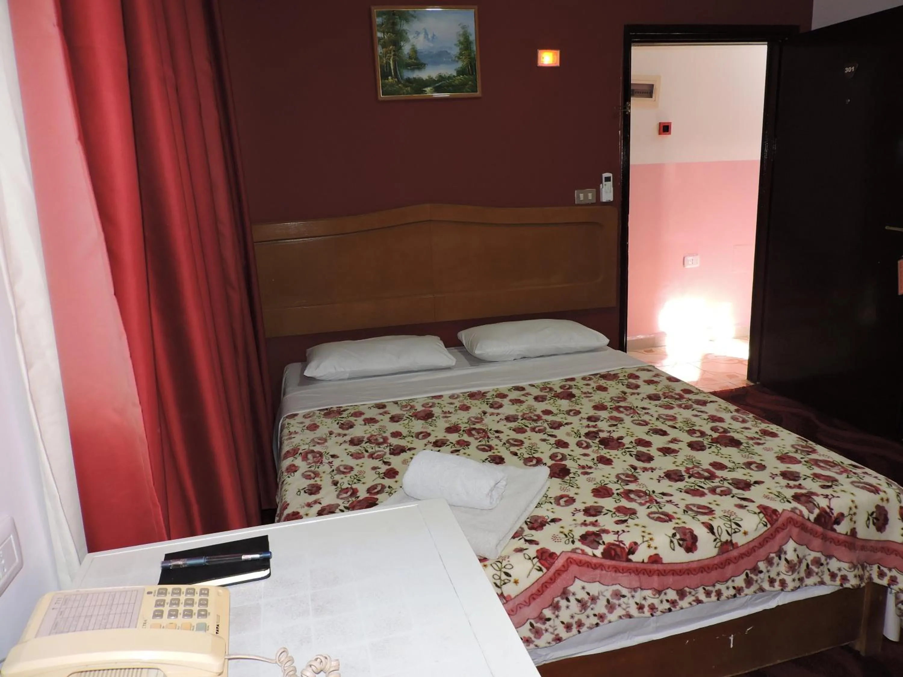 Bed in Valentine Inn