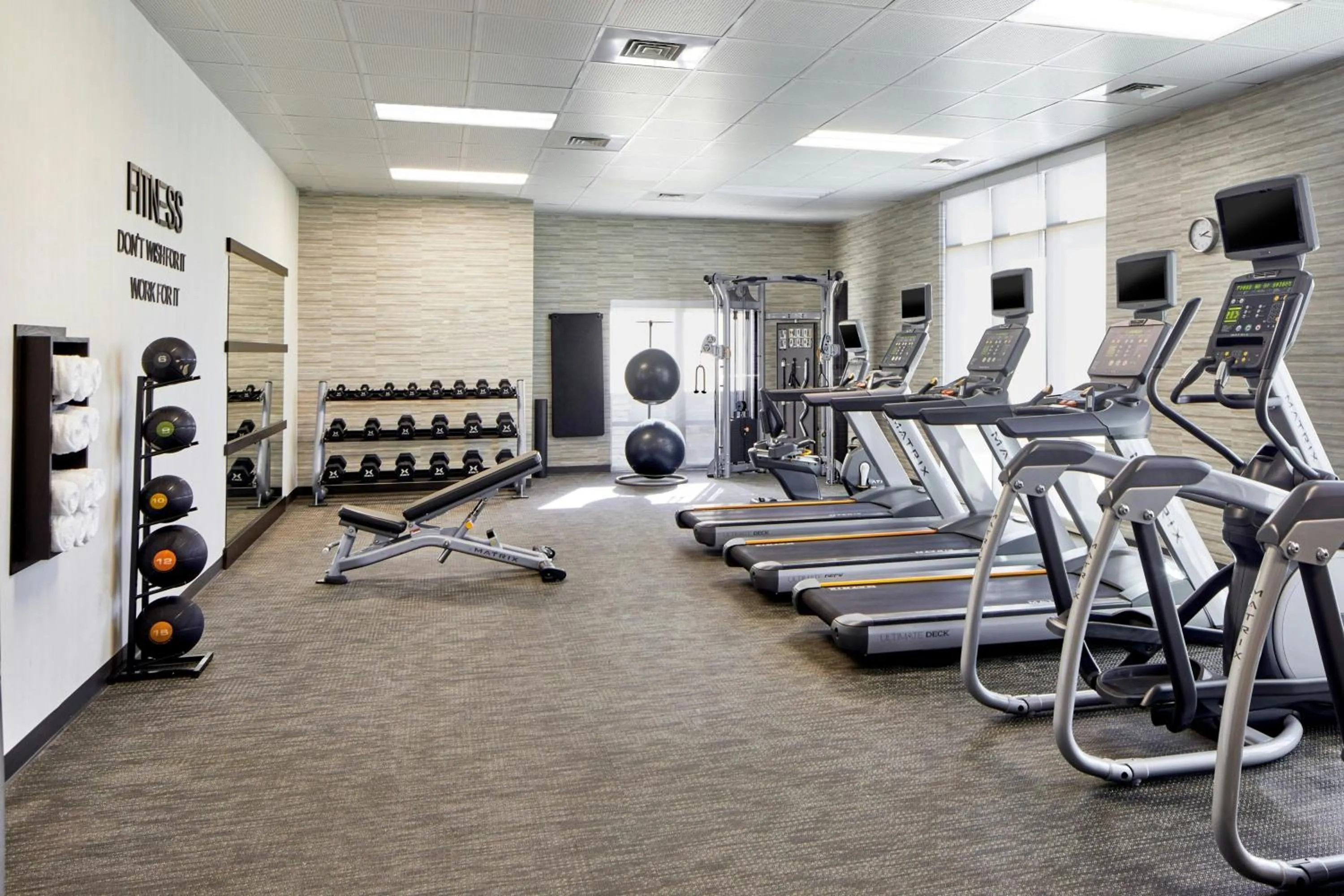 Fitness centre/facilities in Courtyard by Marriott Atlanta Lithia Springs