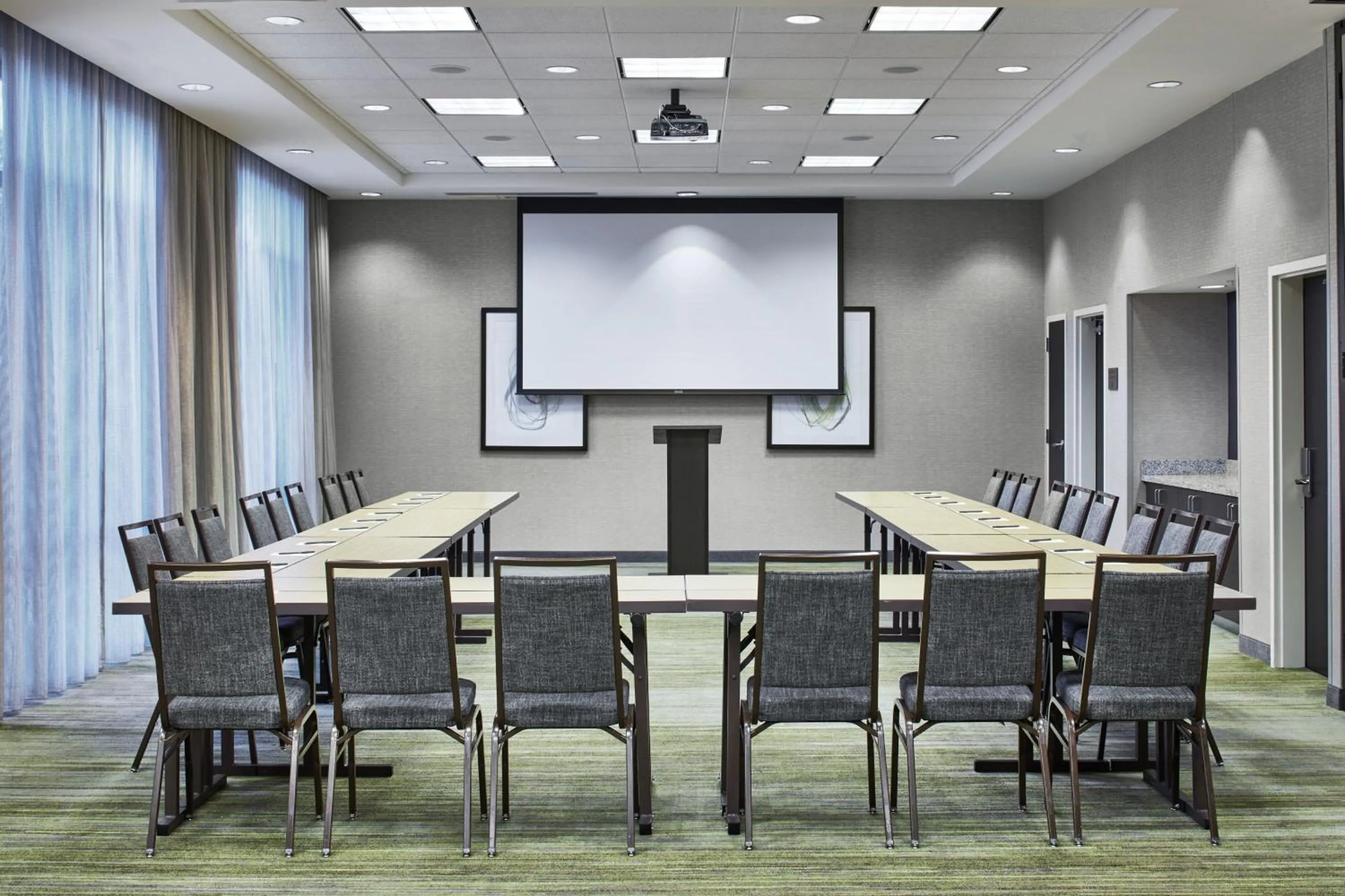 Meeting/conference room in Courtyard by Marriott Atlanta Lithia Springs