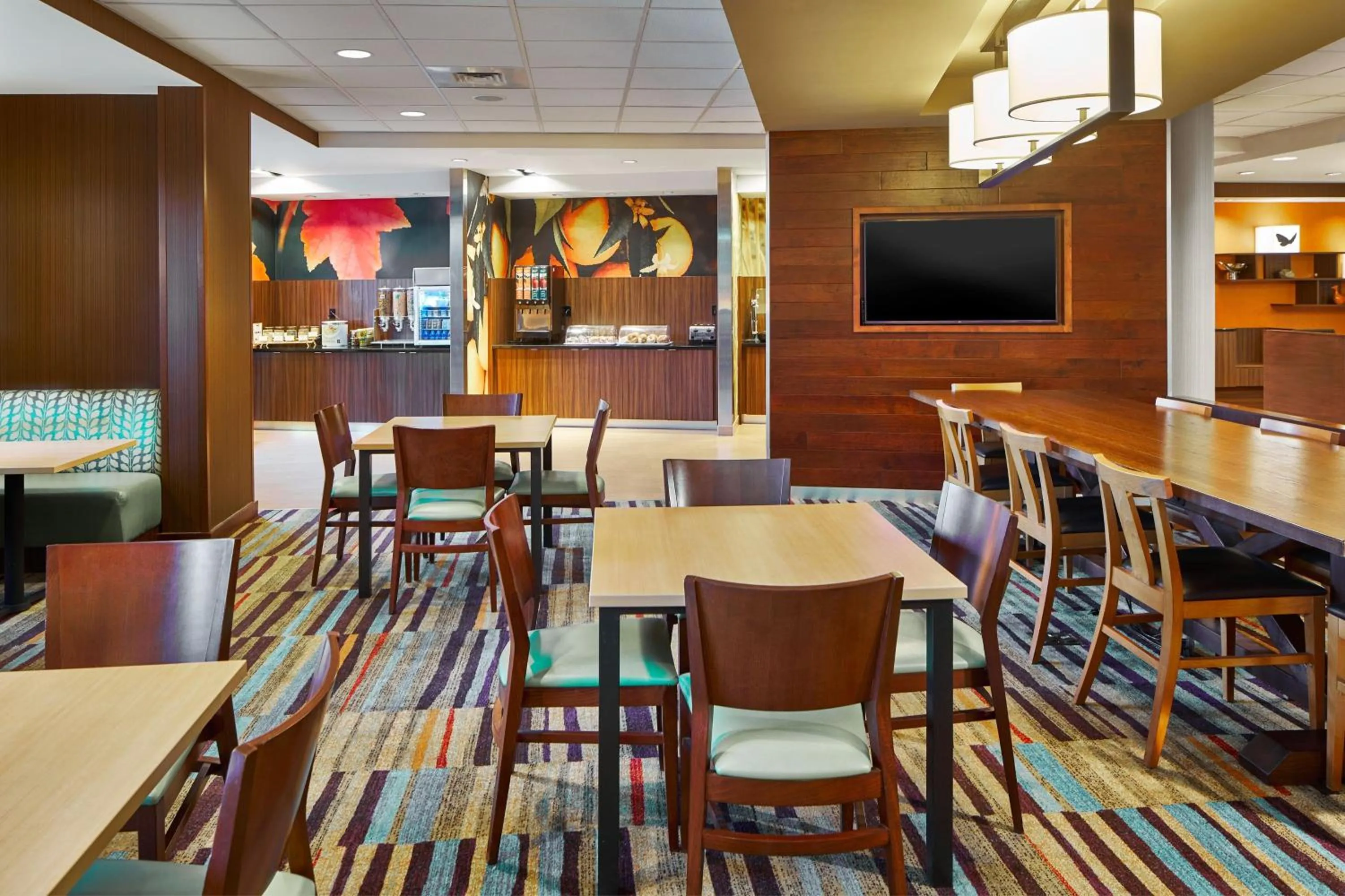 Breakfast in Fairfield Inn & Suites by Marriott Atlanta Lithia Springs