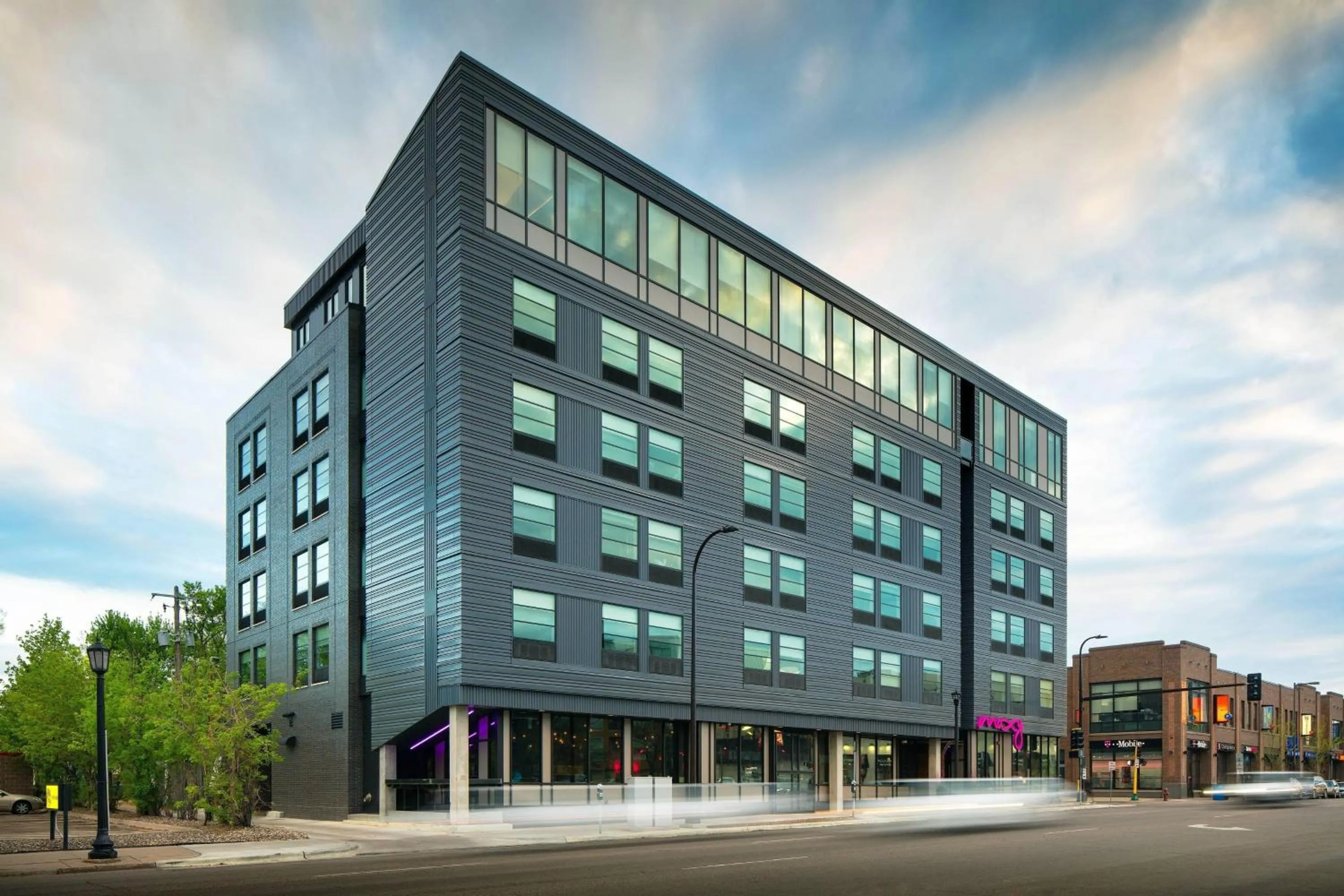Property building in MOXY Minneapolis Uptown