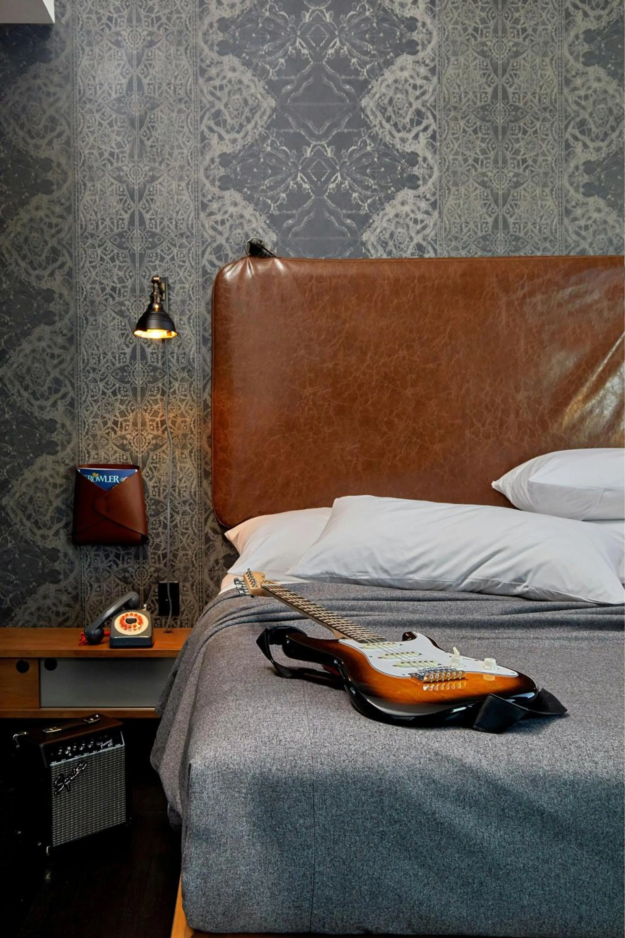 Bedroom, Bed in MOXY Minneapolis Uptown