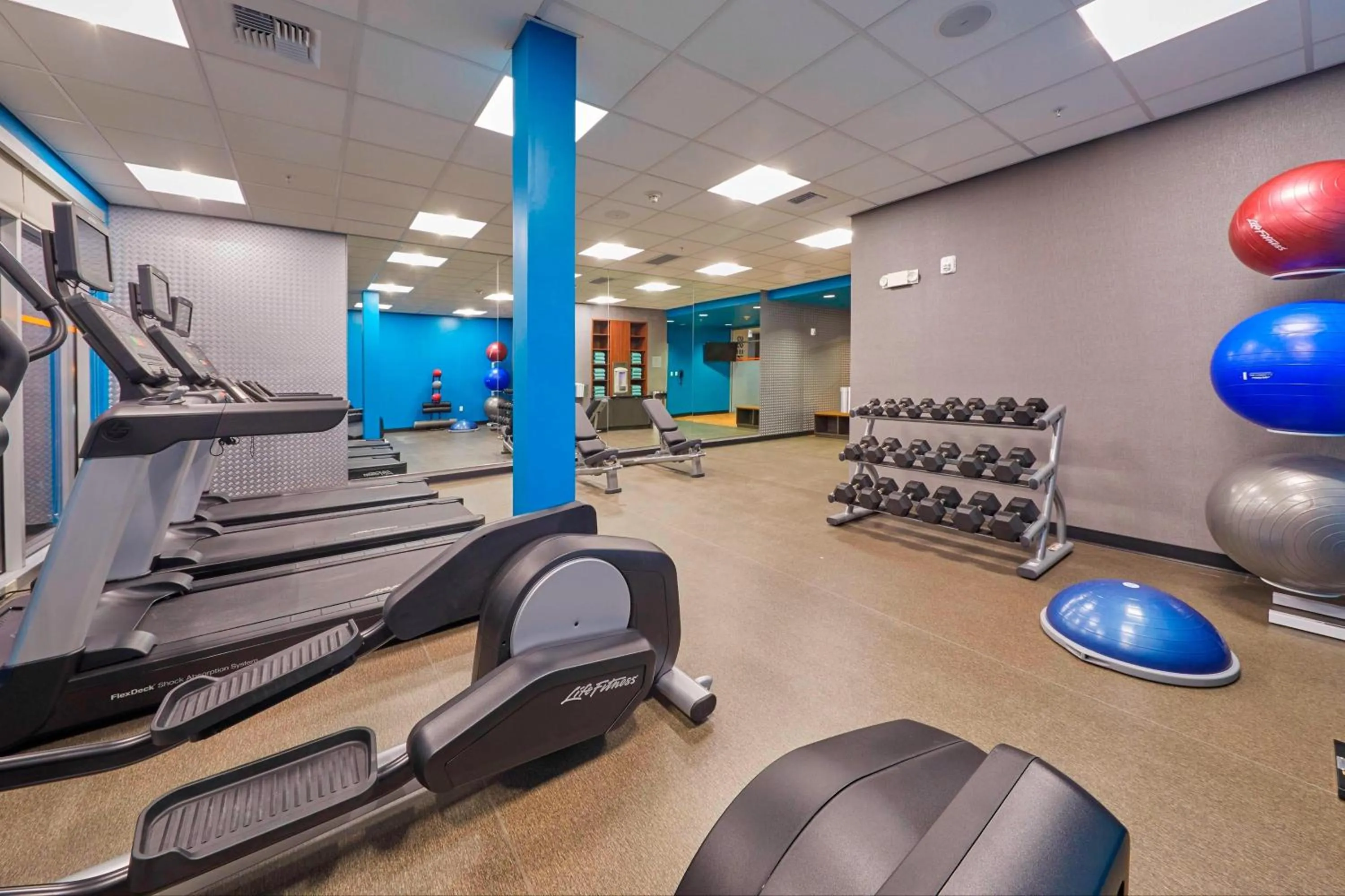 Fitness centre/facilities in Fairfield Inn & Suites by Marriott Grand Mound Centralia