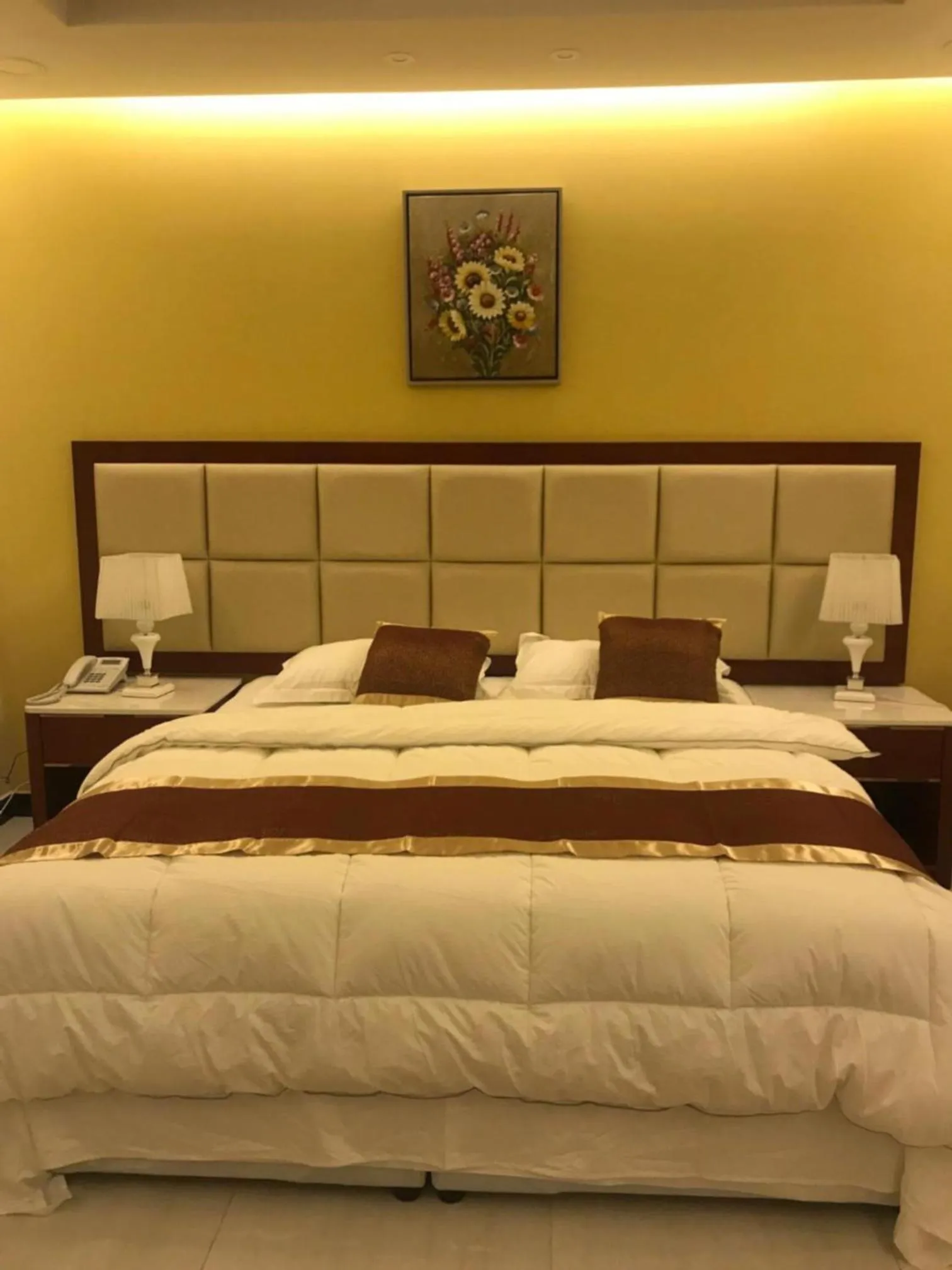 Bed in Ashbilia Suites