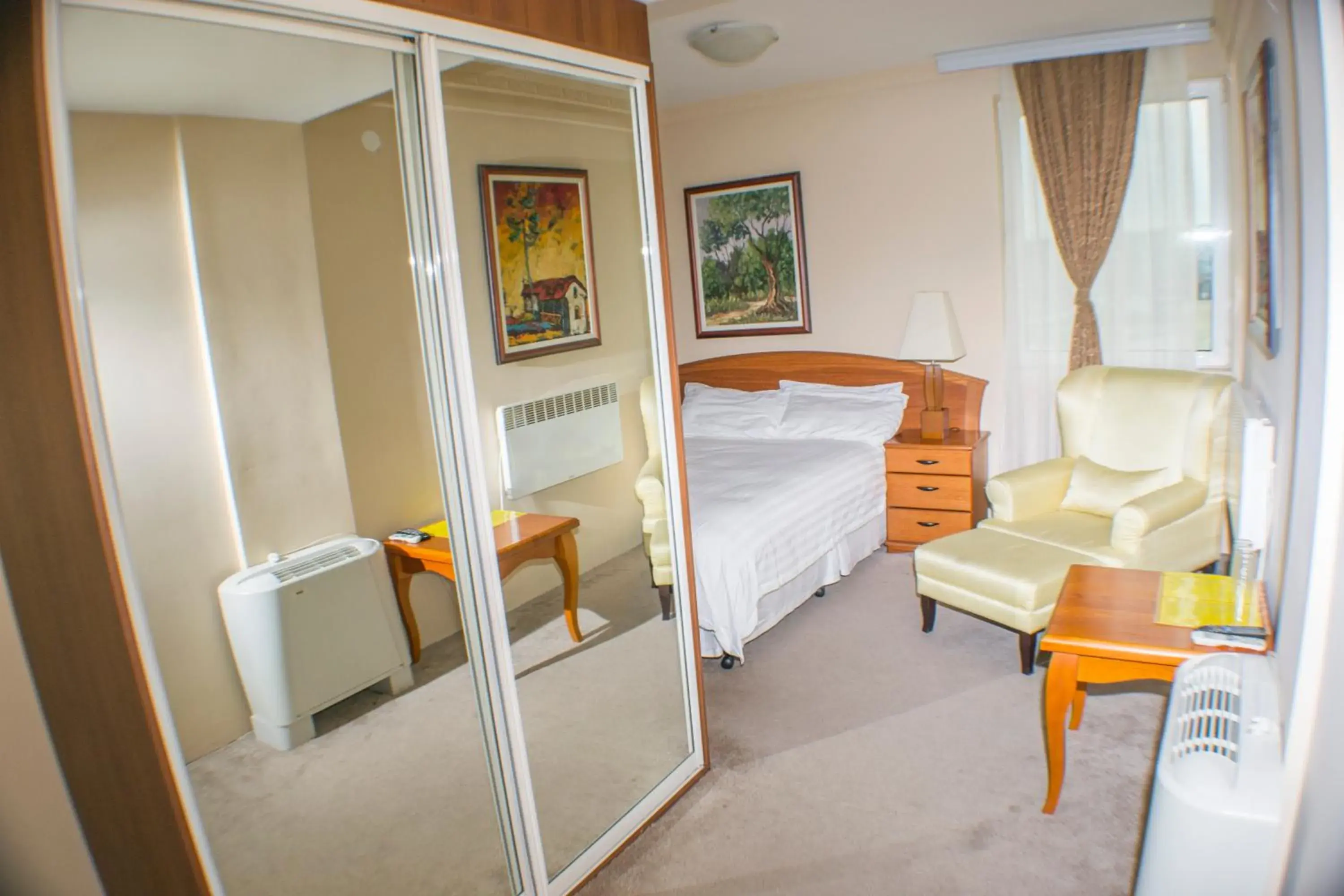 Double Room - single occupancy in Hotel Feni Double Room - single occupancy in Hotel Feni