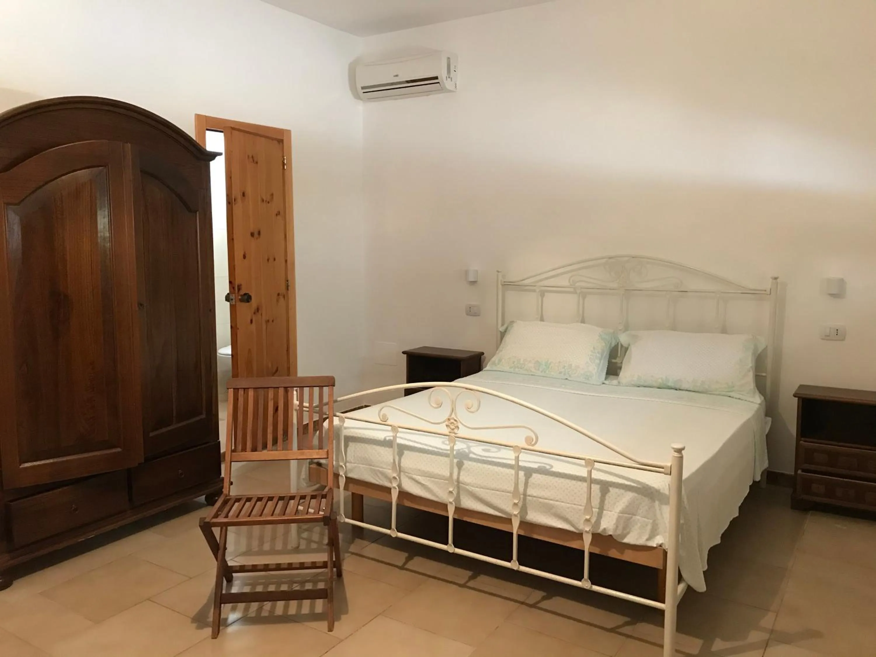 Bedroom, Bed in Albergo Europa
