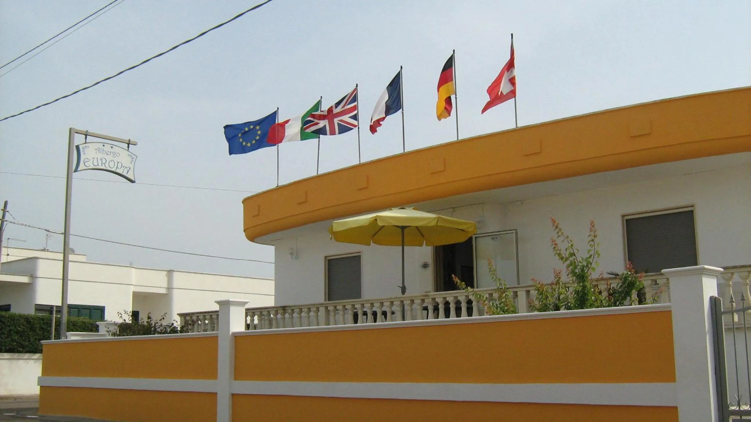 Property building in Albergo Europa