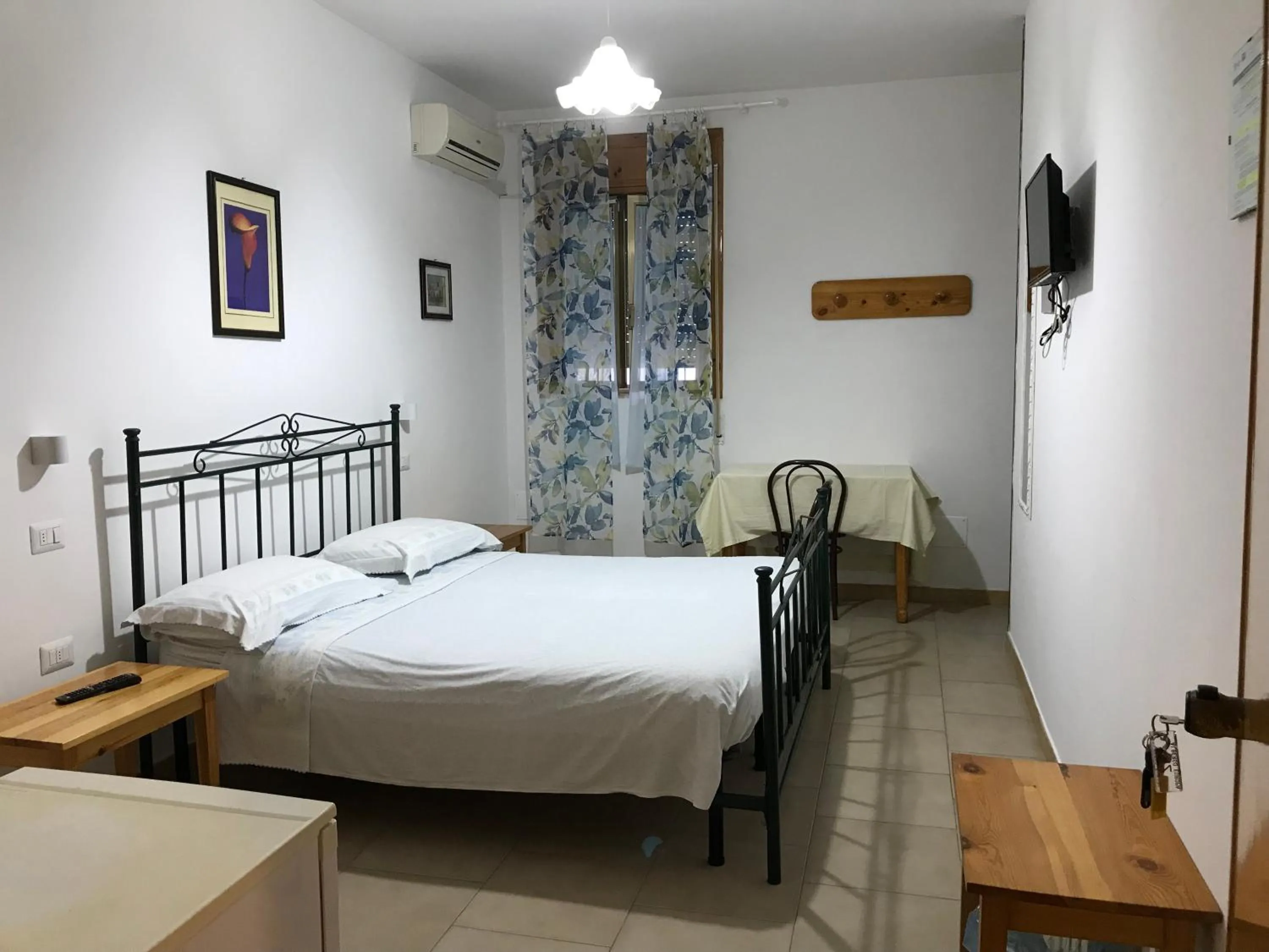 Bedroom, Bed in Albergo Europa