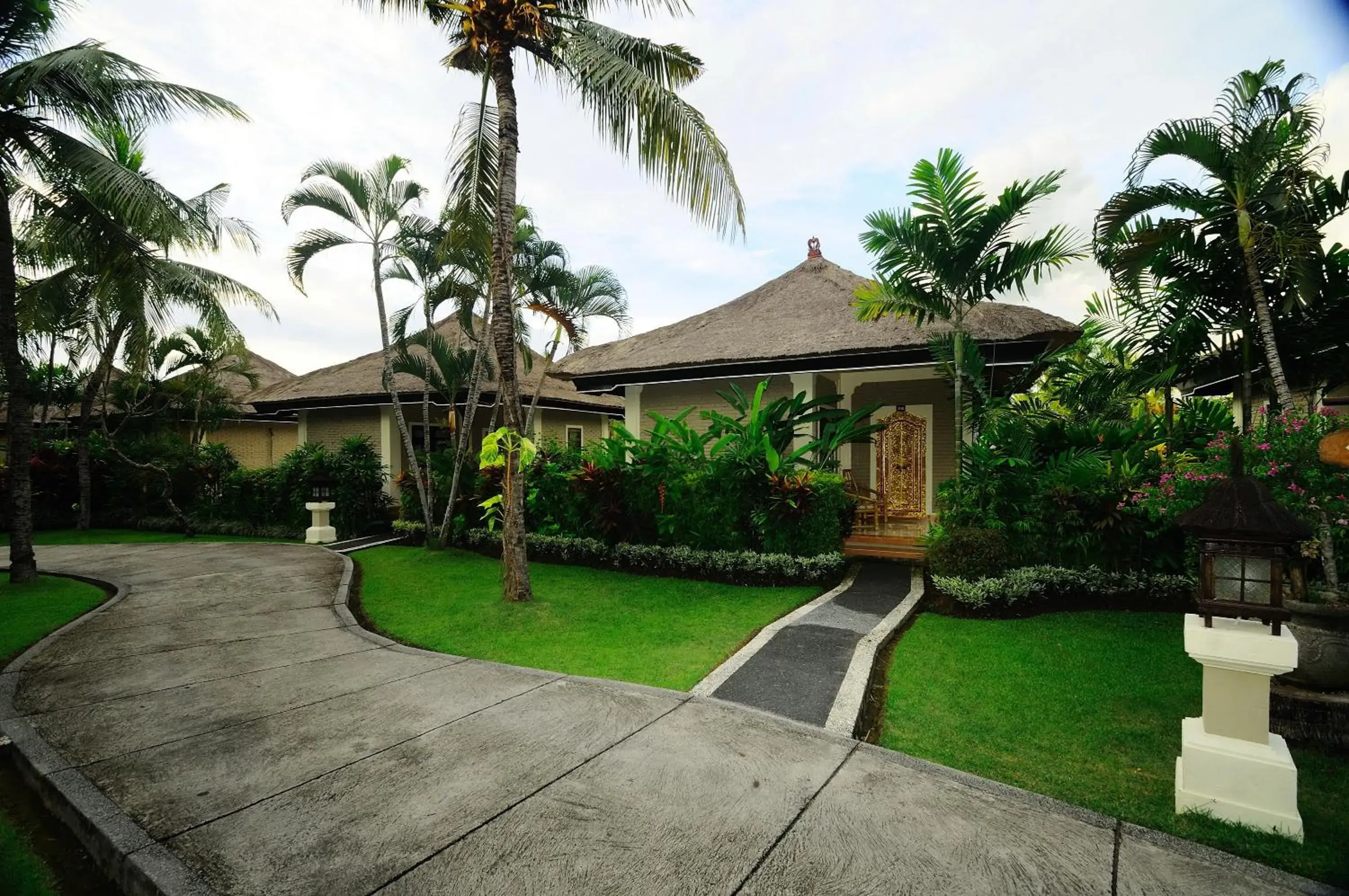 Facade/entrance in Aneka Lovina Villas & Spa Facade/entrance in Aneka Lovina Villas & Spa